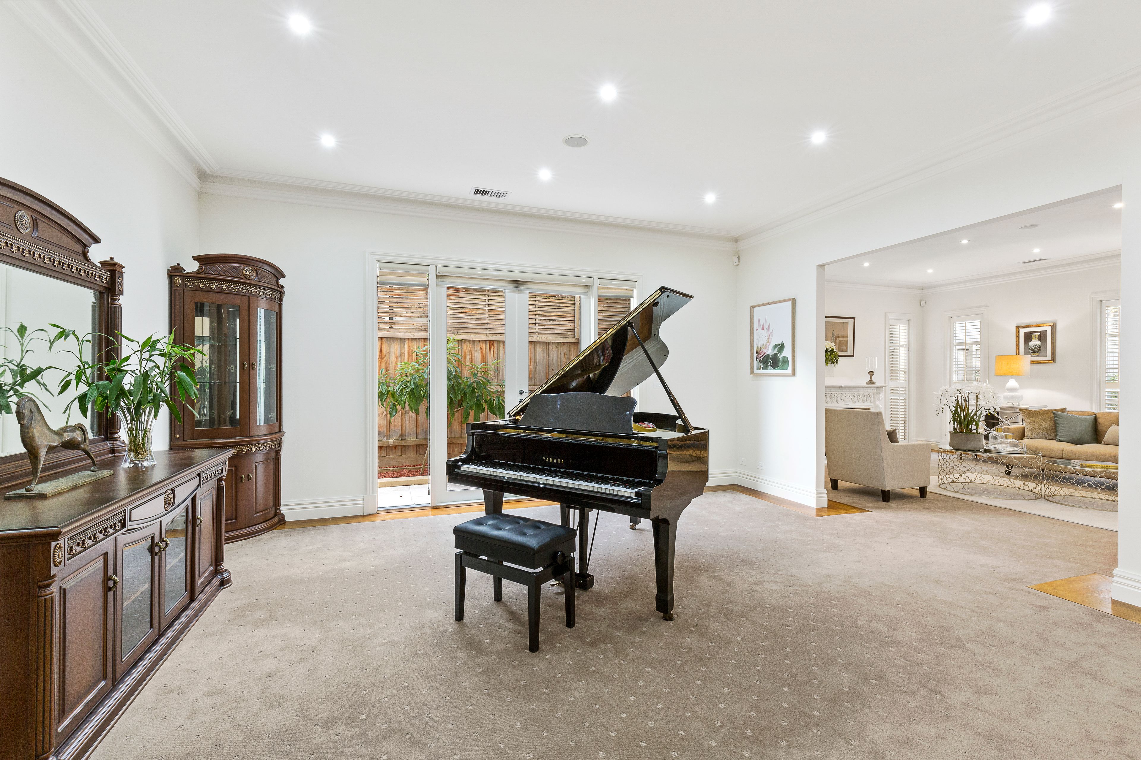 55 Alexandra Avenue, Canterbury, VIC 3126