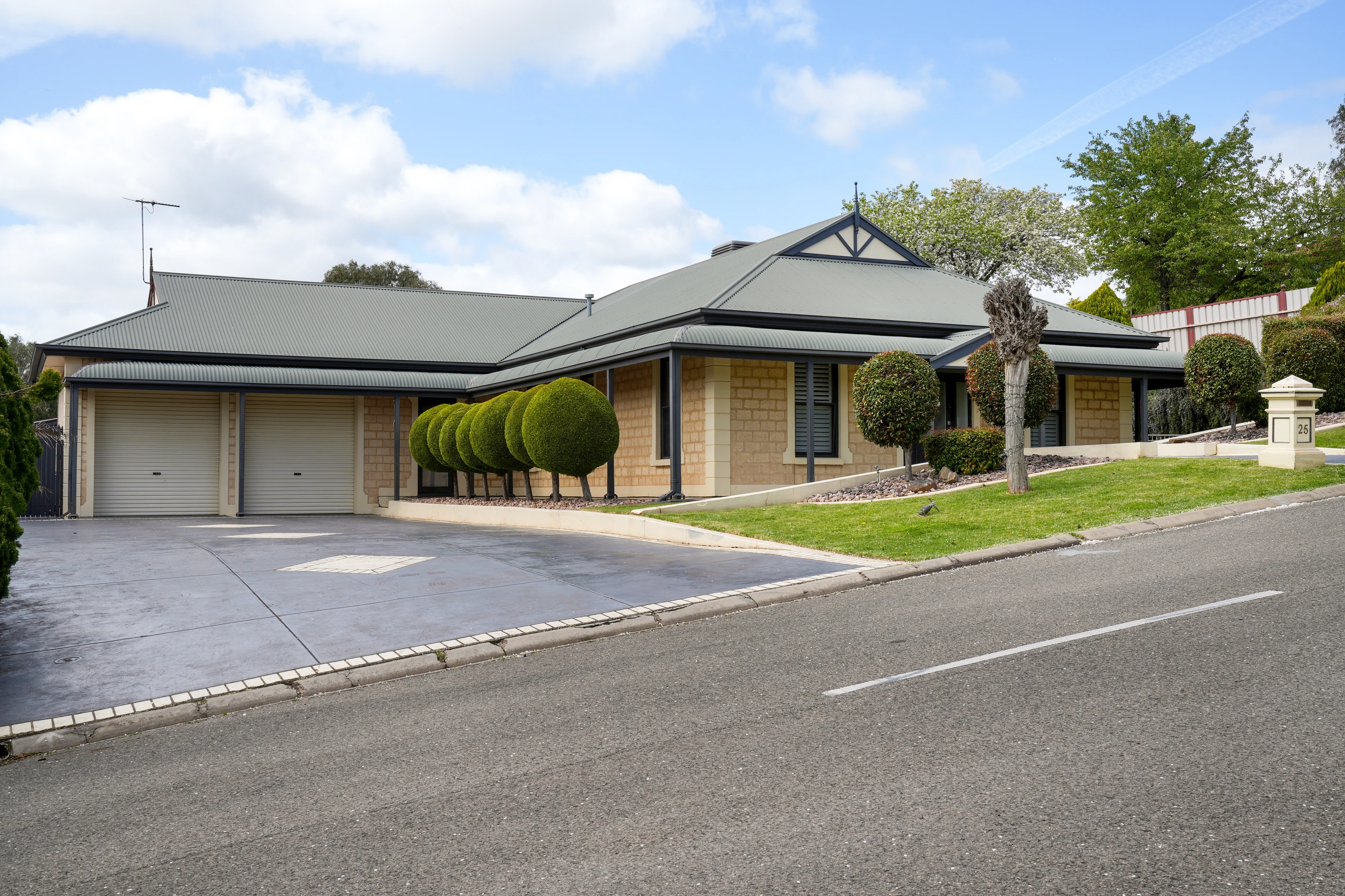 25 Hedgerow Court, Greenwith, SA 5125