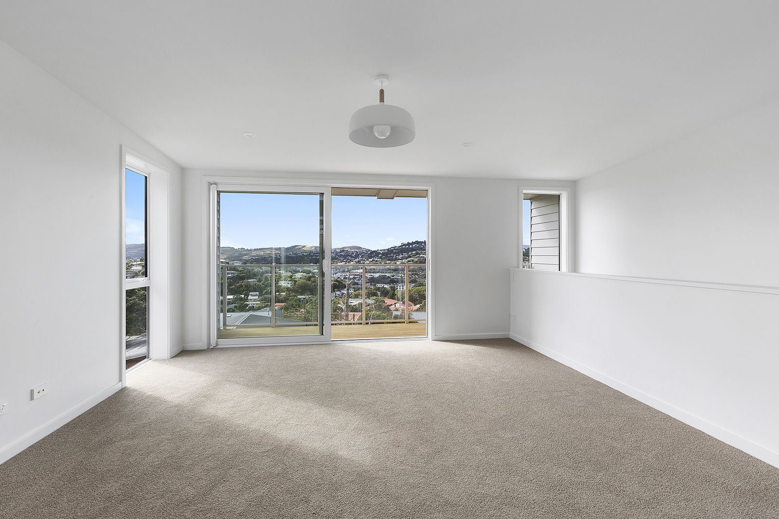 2/23 Fairburn Grove, Johnsonville, Wellington City