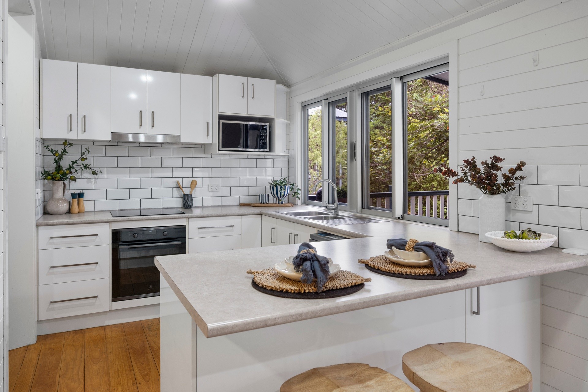 22 Stagpole Street, West End, QLD 4810