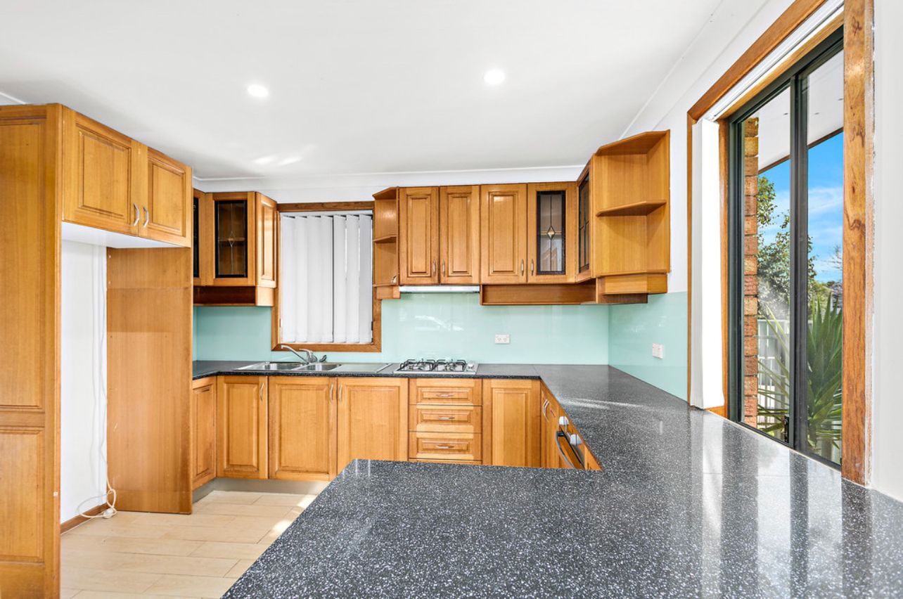 60 Benaud Crescent, Warilla, NSW 2528