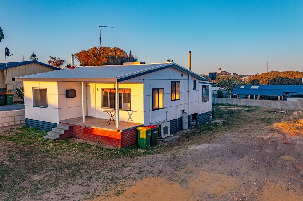 11 Mccormick Street, Seabird, WA 6042