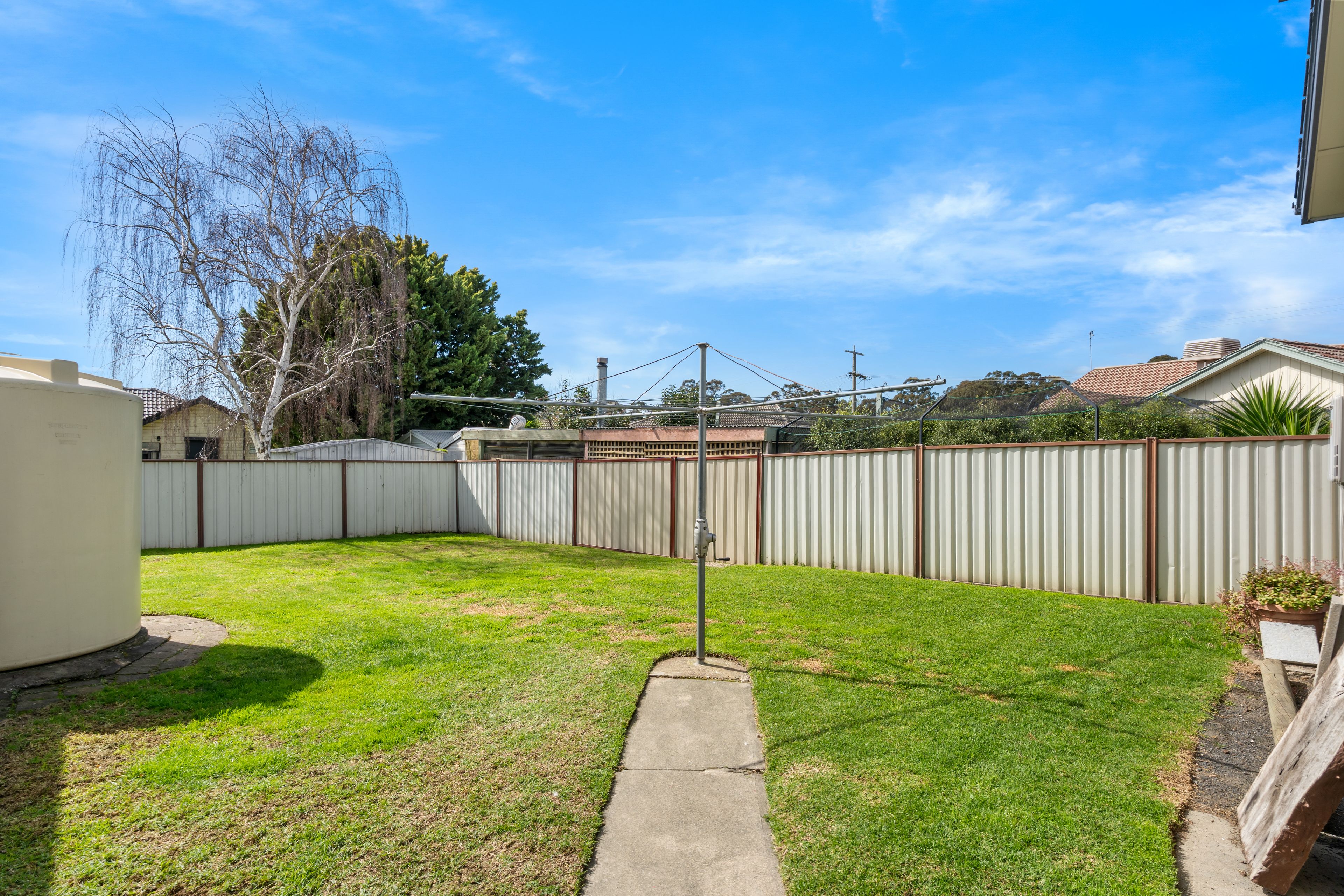 4 Mccormack Crescent — photo 13 of 17