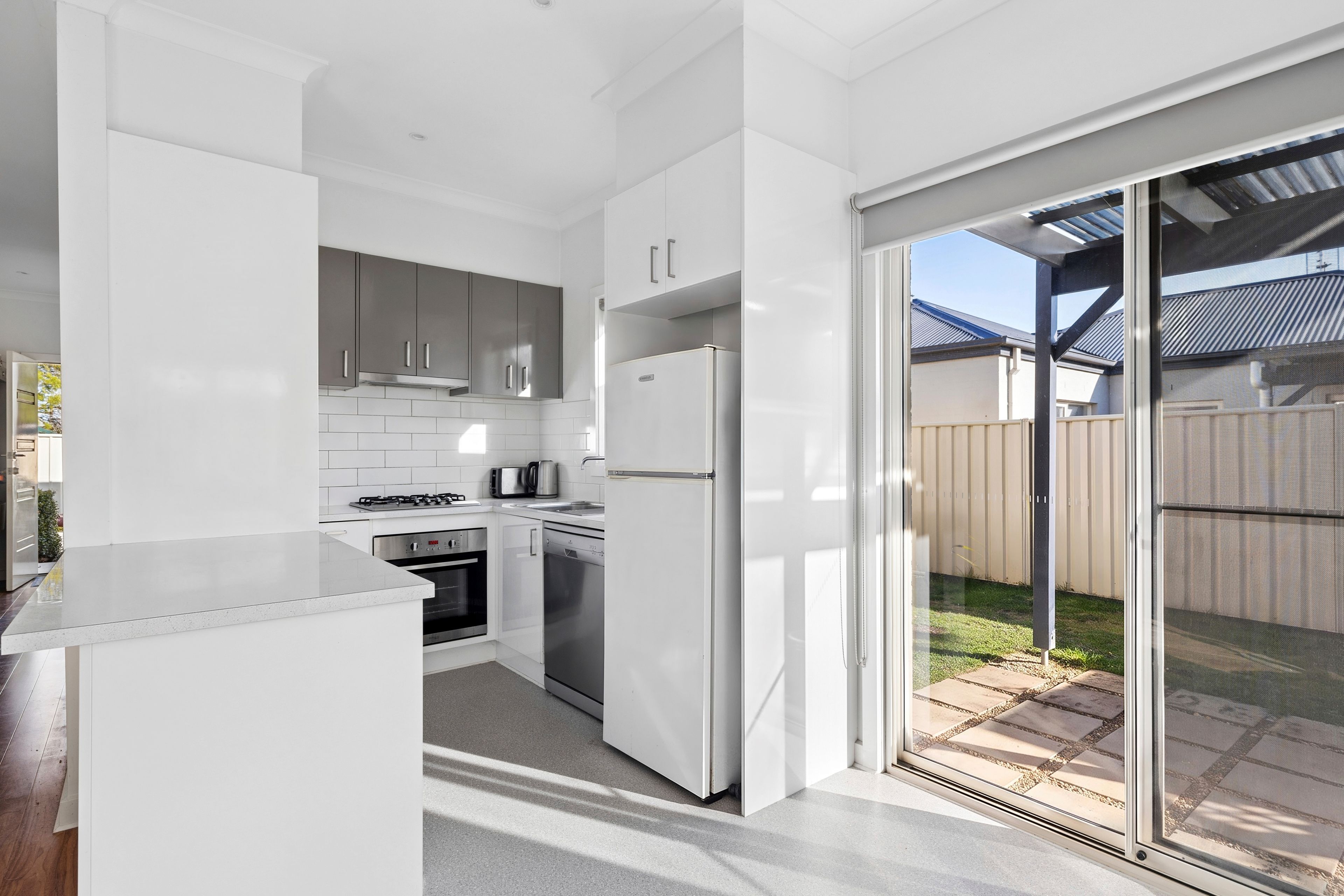 3/13 Bourke Street — photo 3 of 15