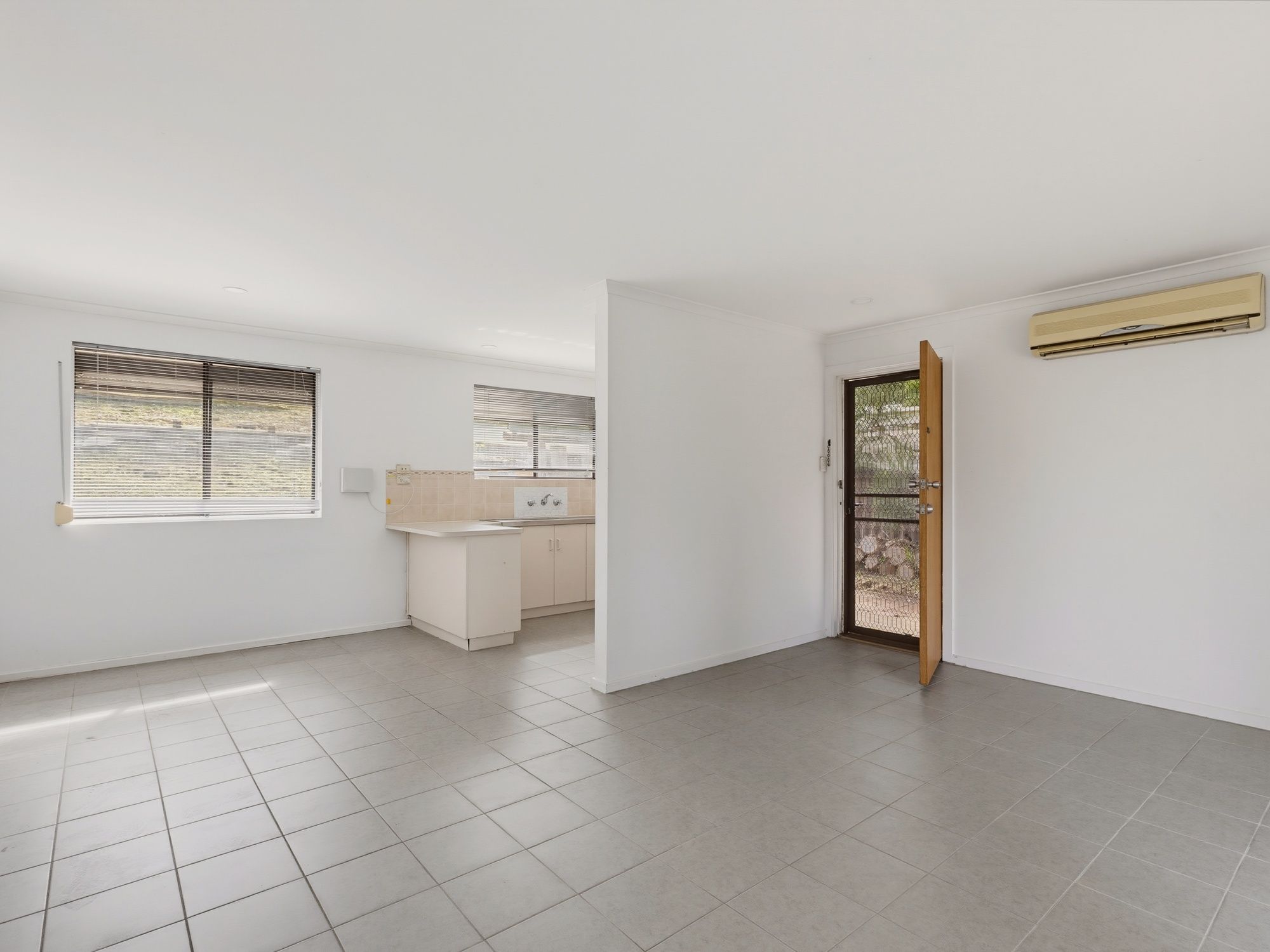 4 Morphett Court — photo 5 of 16