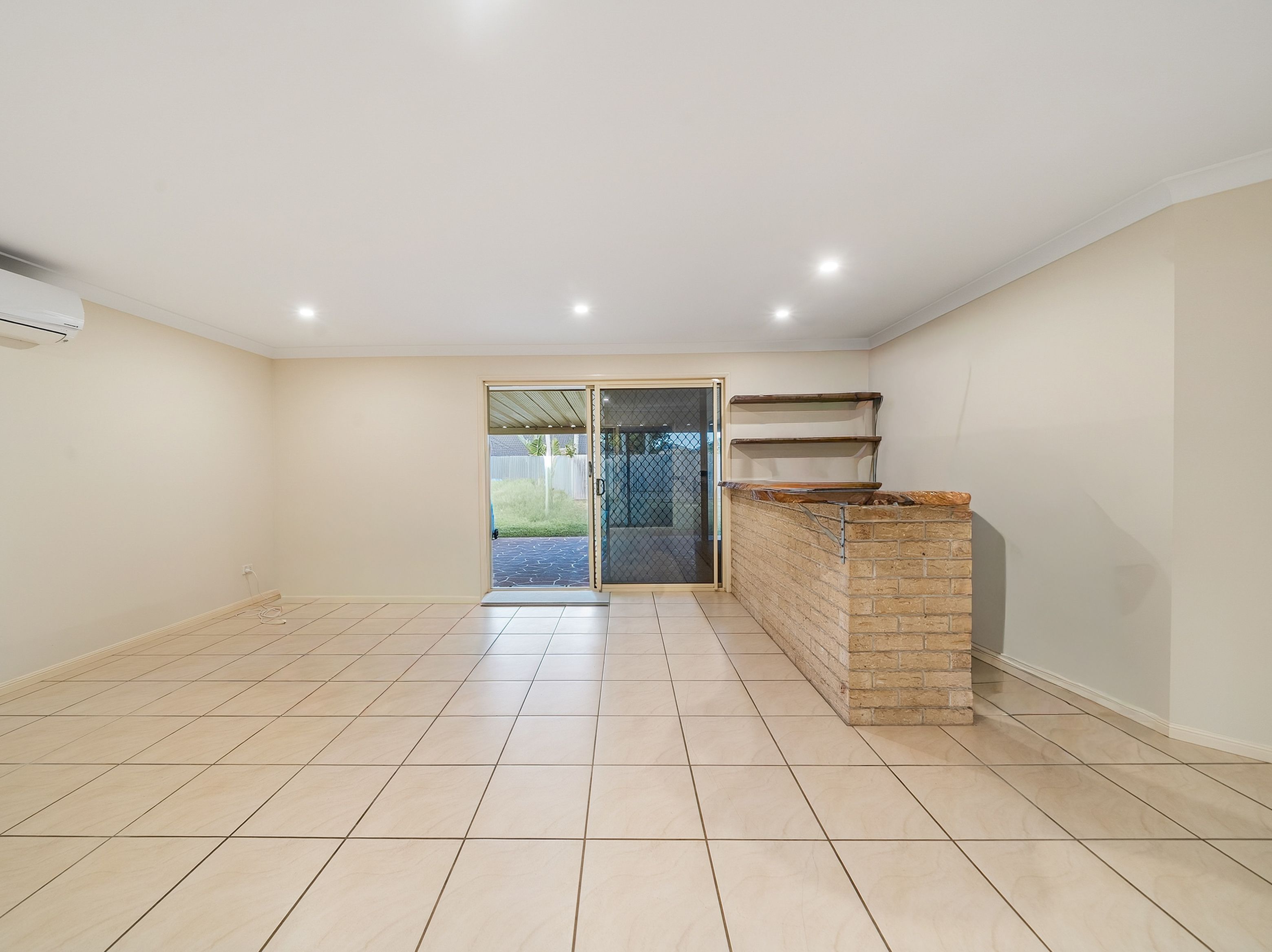 6 Chilton Crescent — photo 9 of 20