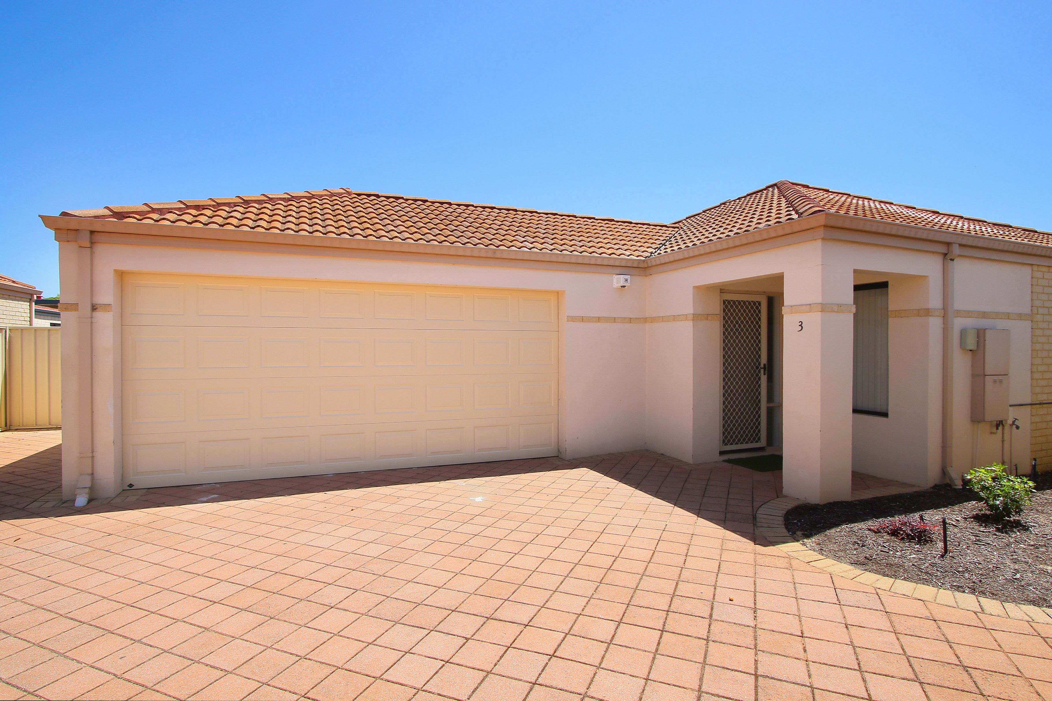 19 Holton Way, Cannington WA 6107