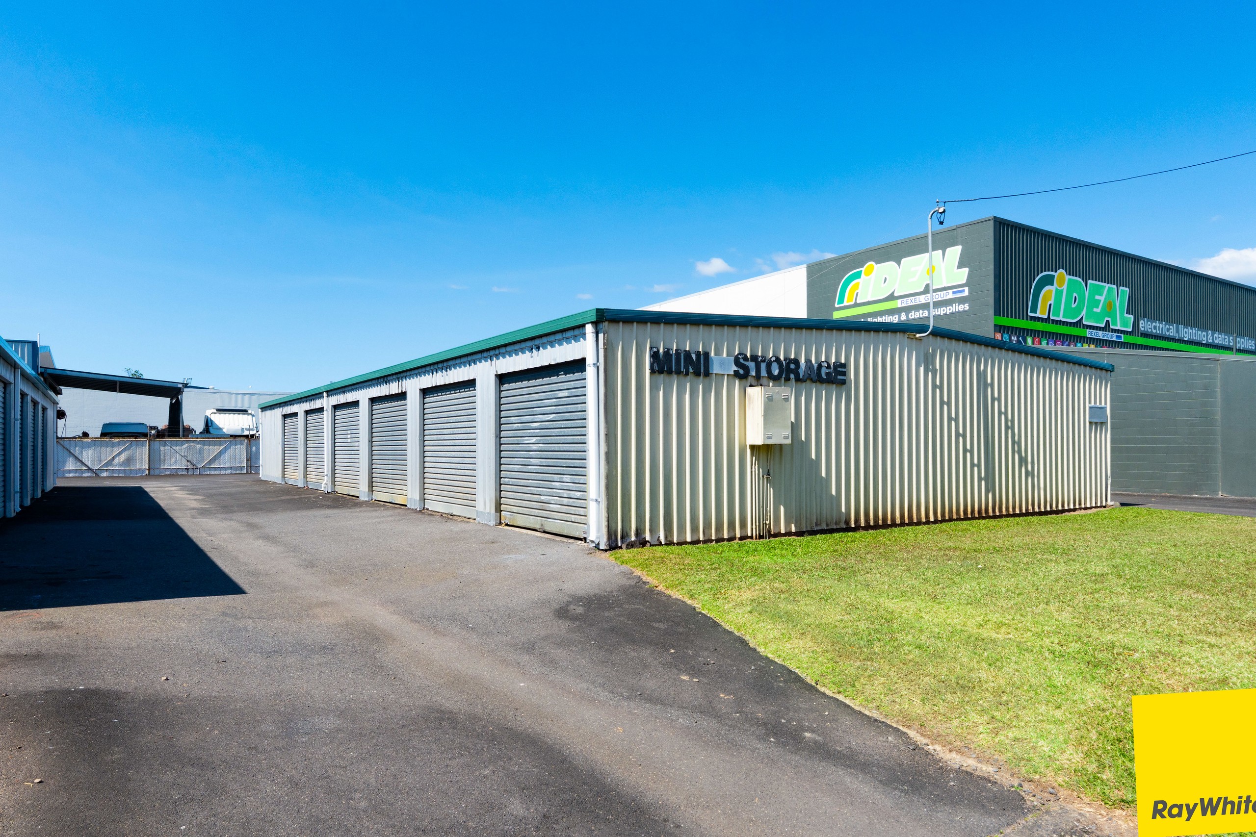 152-154 Aumuller Street, Bungalow, QLD 4870