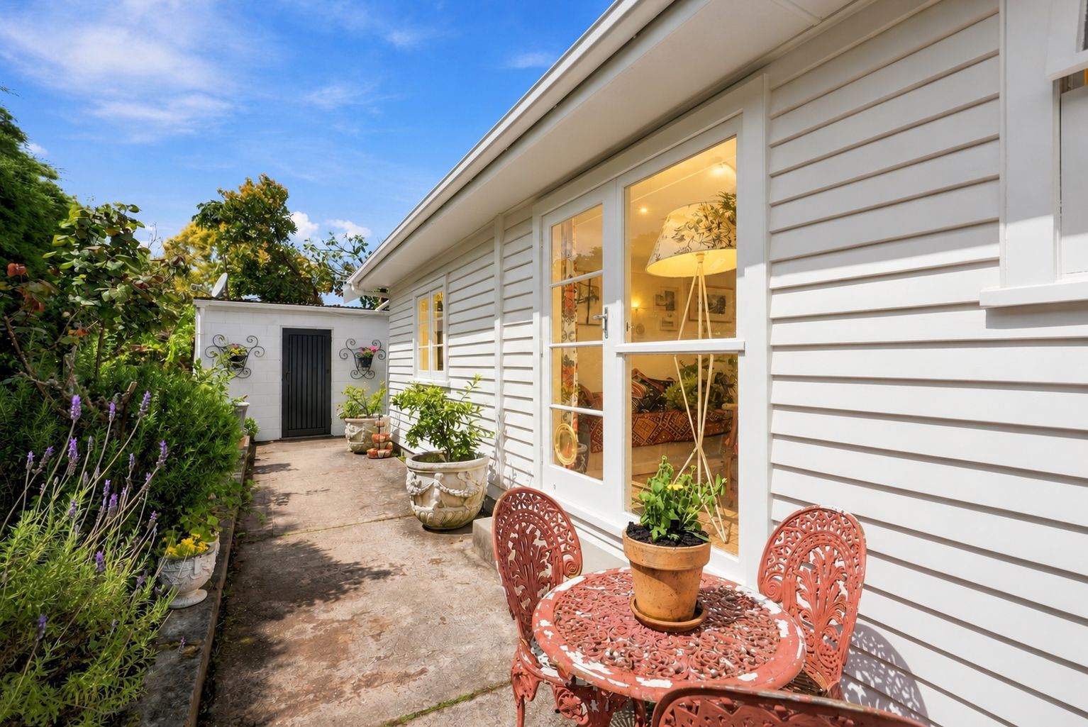15 Carlisle Road, Torbay, North Shore City