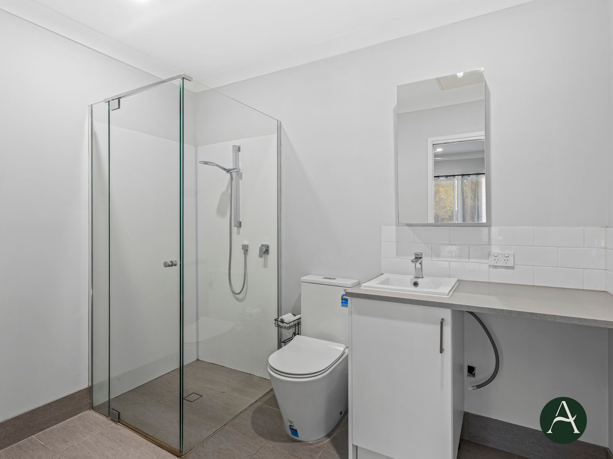 33 Hargraves Road — photo 14 of 20