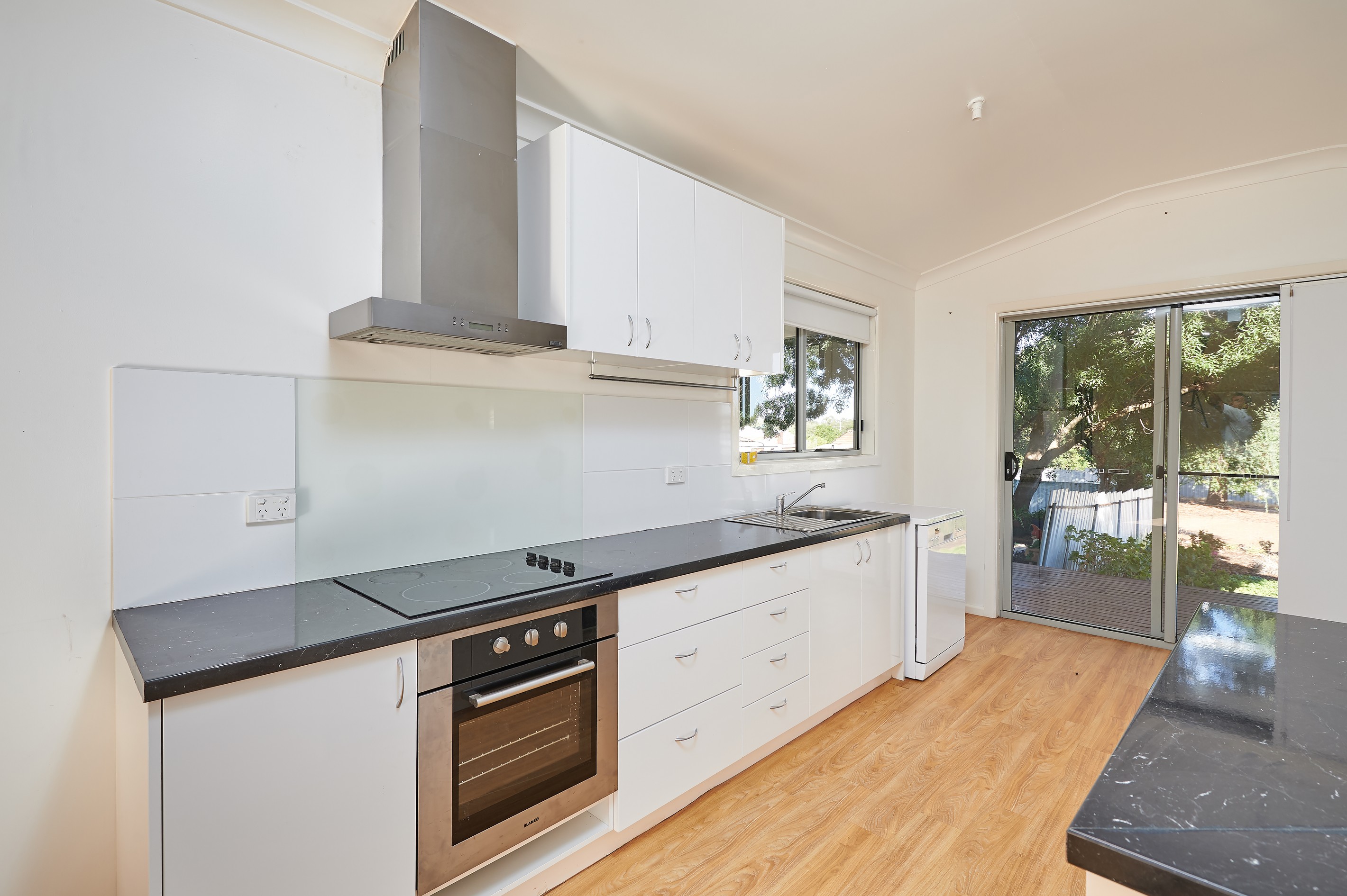 160 Cowabbie Street, Coolamon, NSW 2701