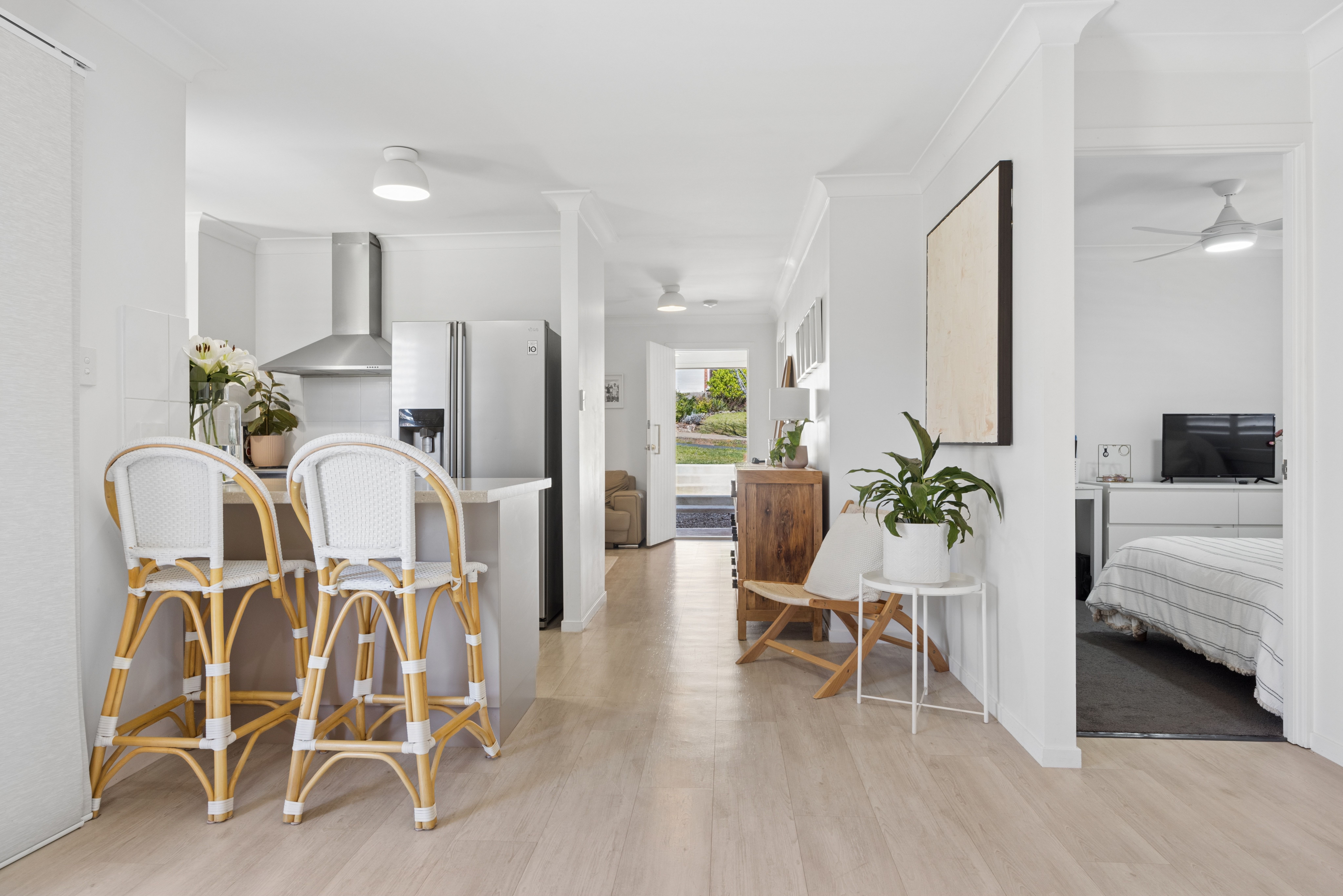24 Henry Place — photo 6 of 19
