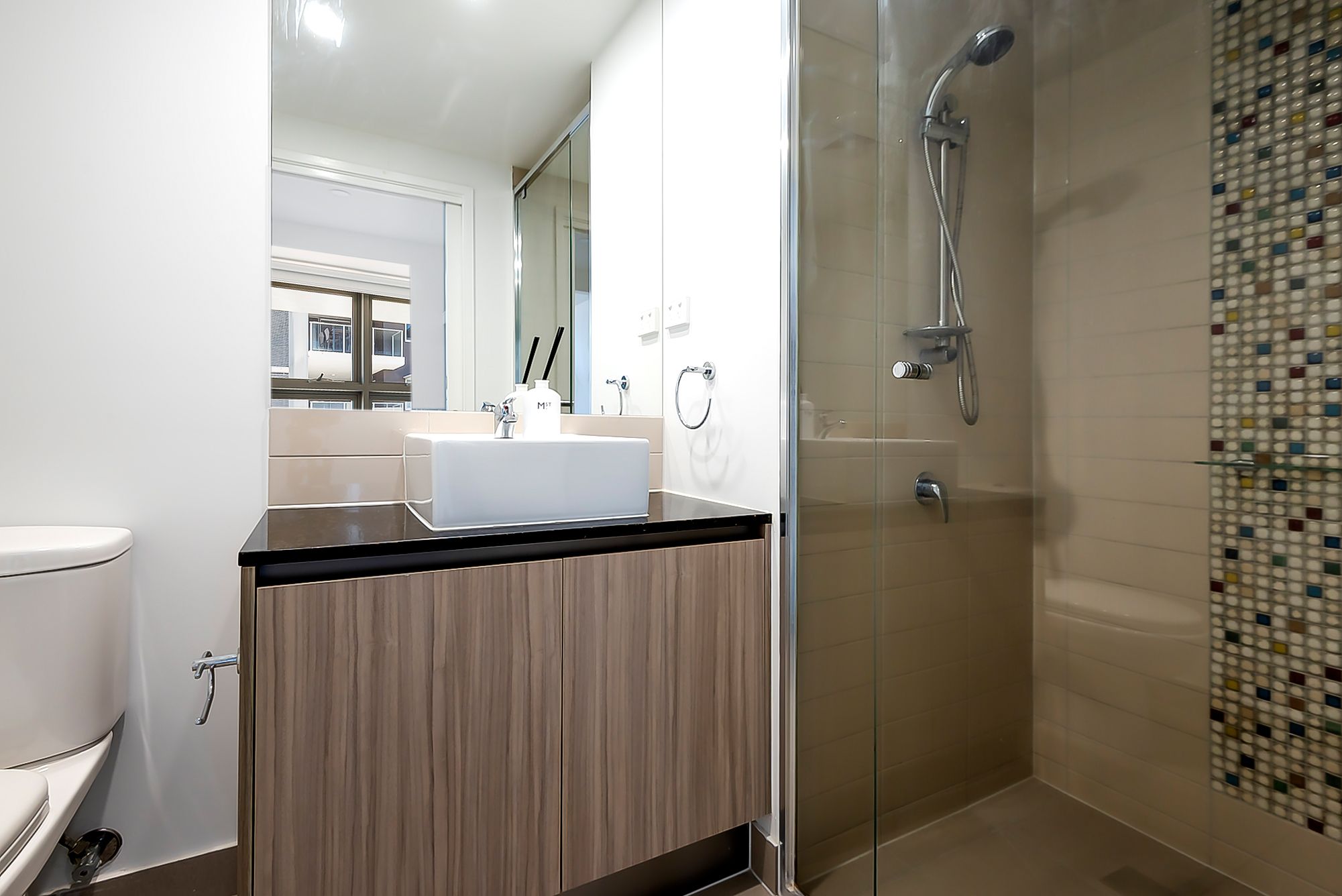 2210/42 Laver Drive — photo 6 of 11