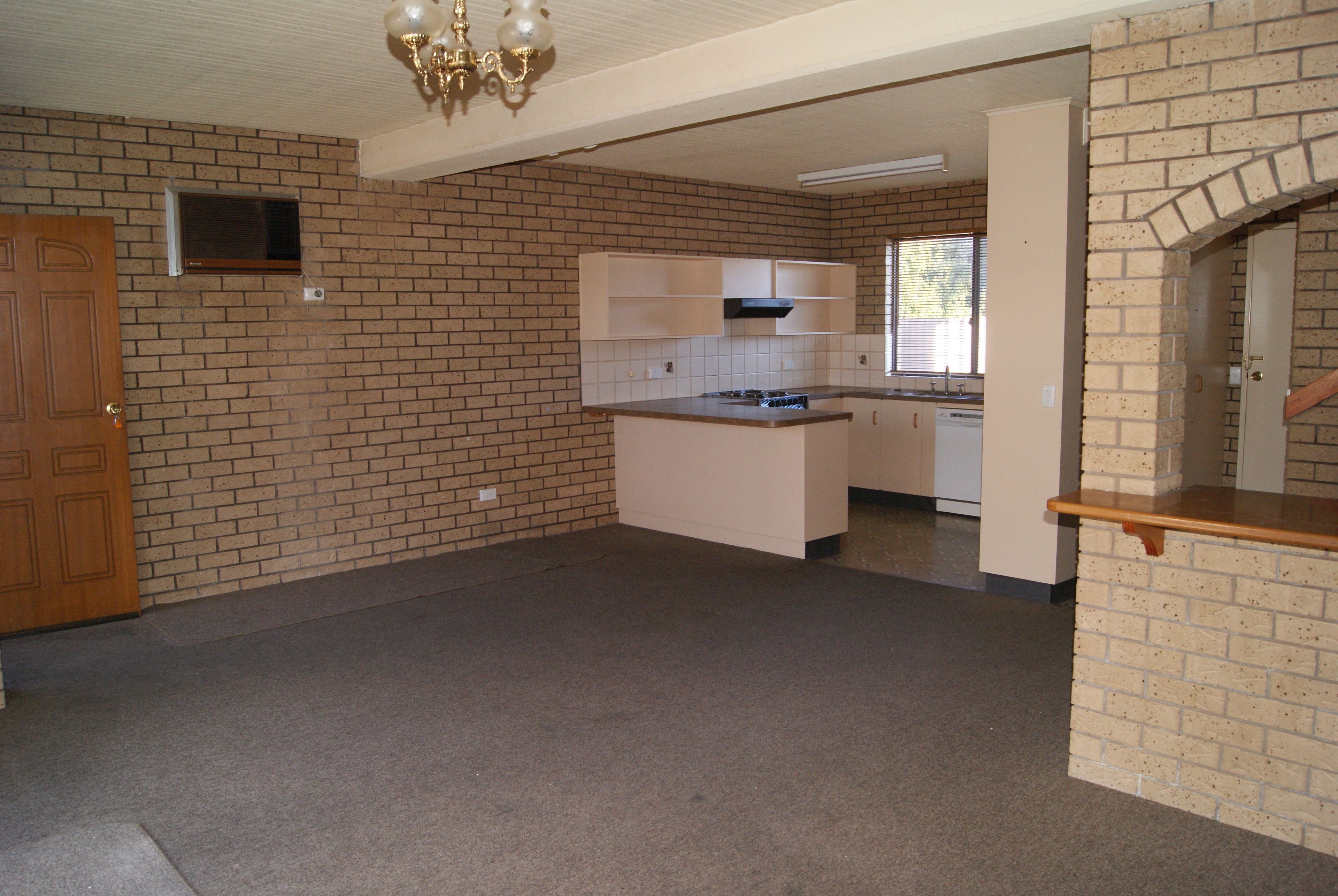 4/411 Bevan Street, Lavington, NSW 2641