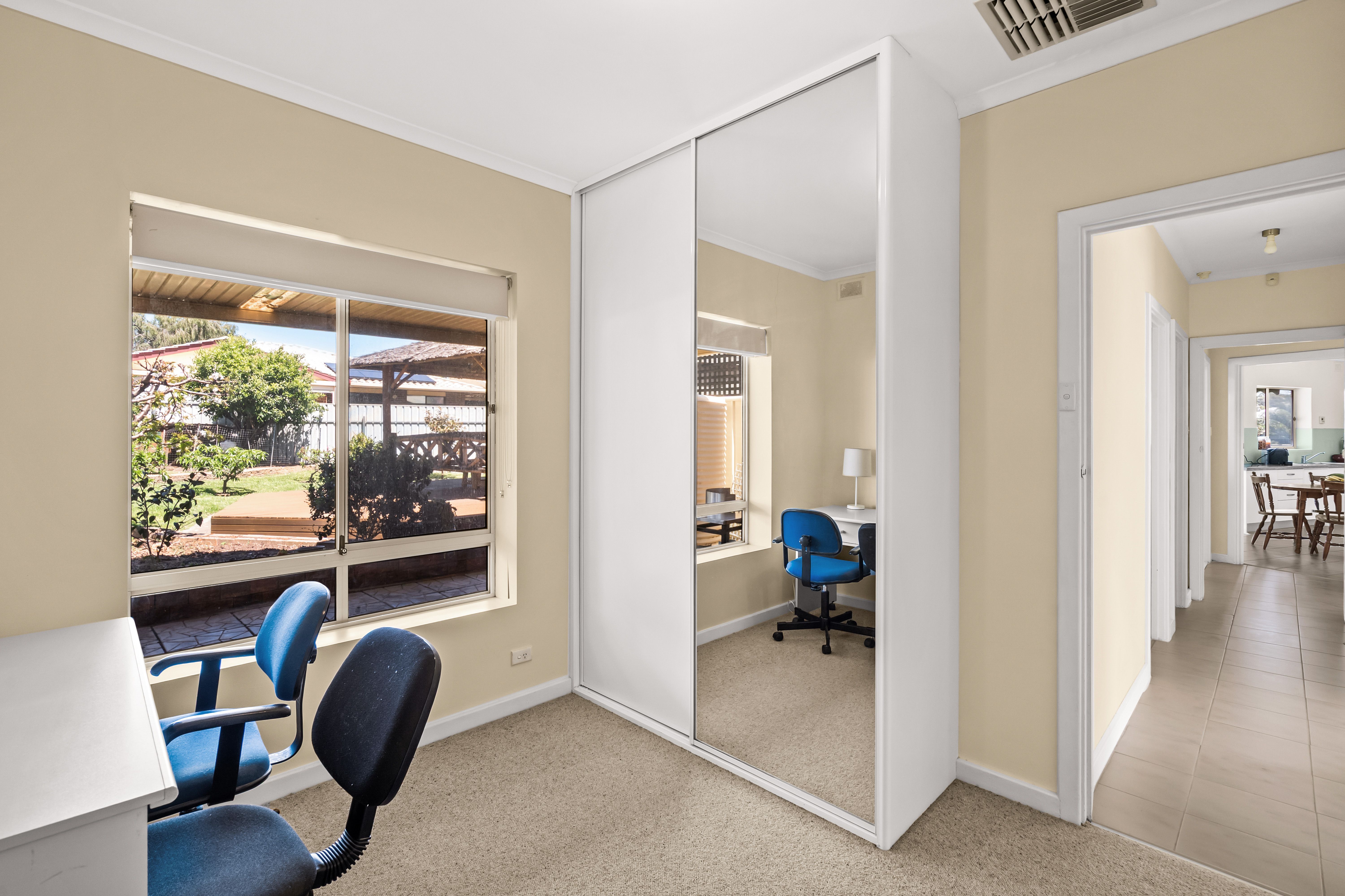 45 Loch Lomond Drive — photo 14 of 23