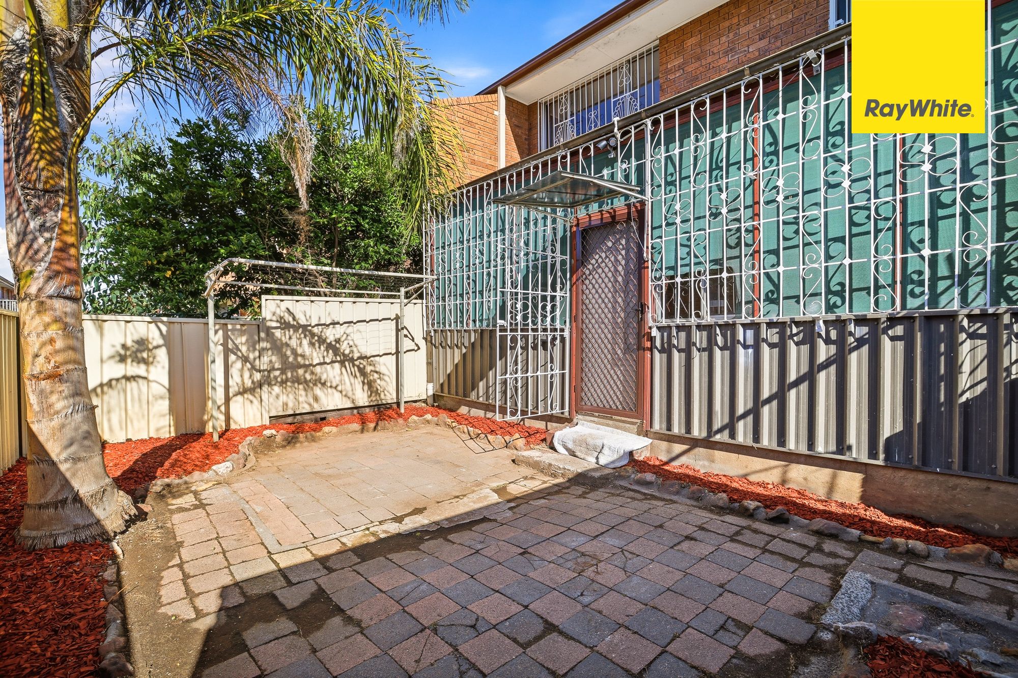 15/1 Schiller Place — photo 12 of 17