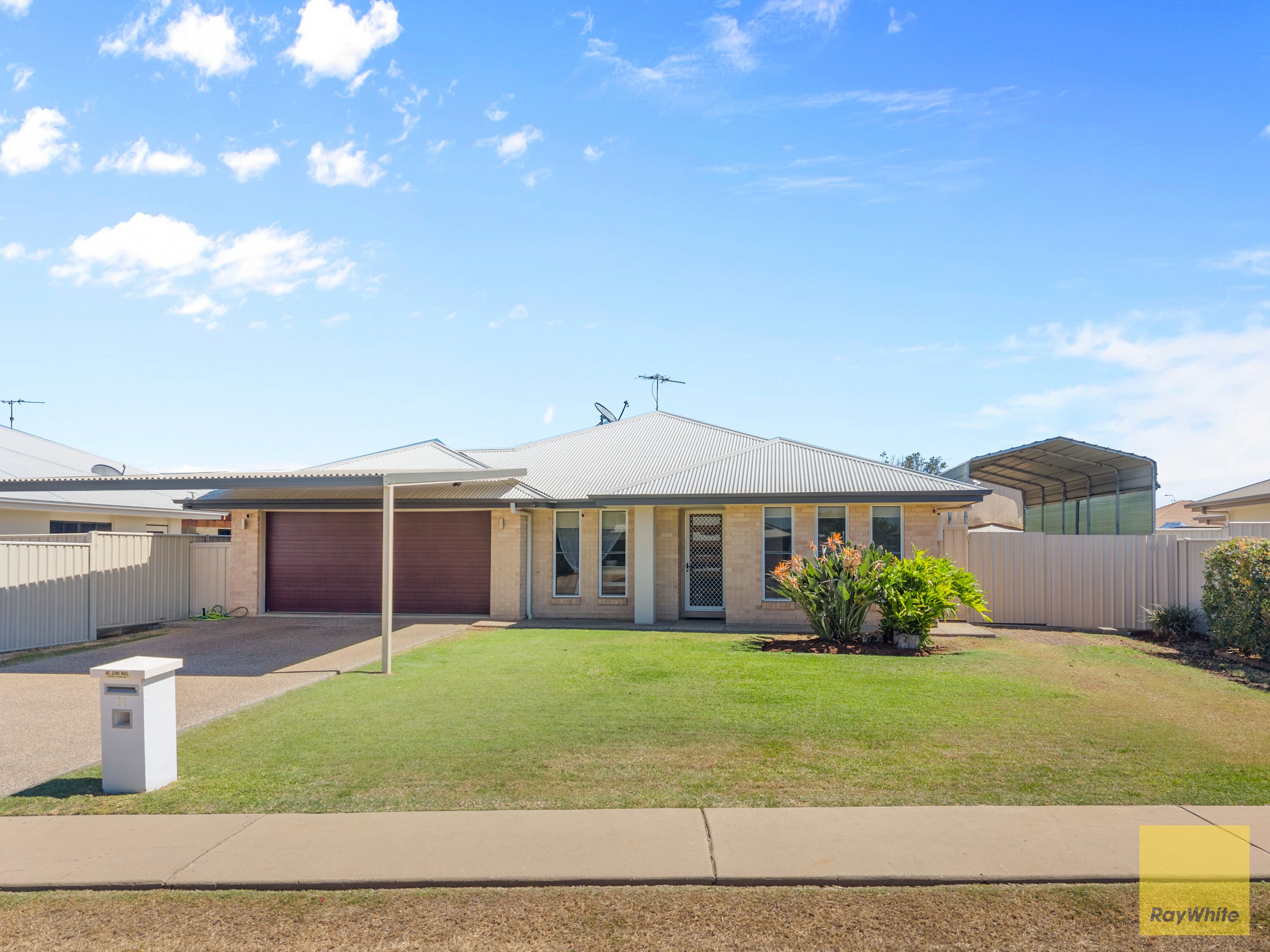 11 Desgrand Street — photo from Ray White Emerald