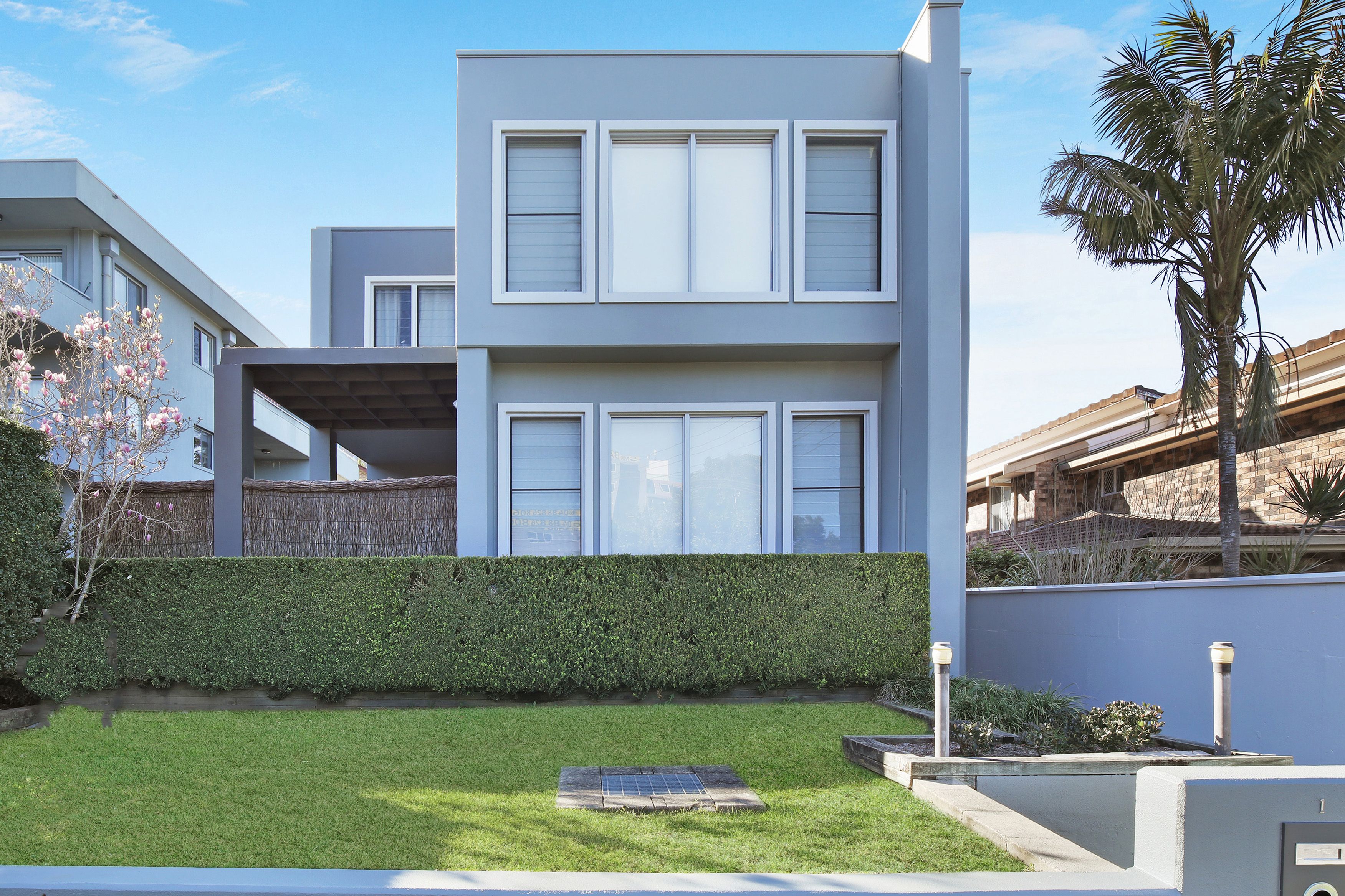 11 Moore Street, West Gosford NSW 2250