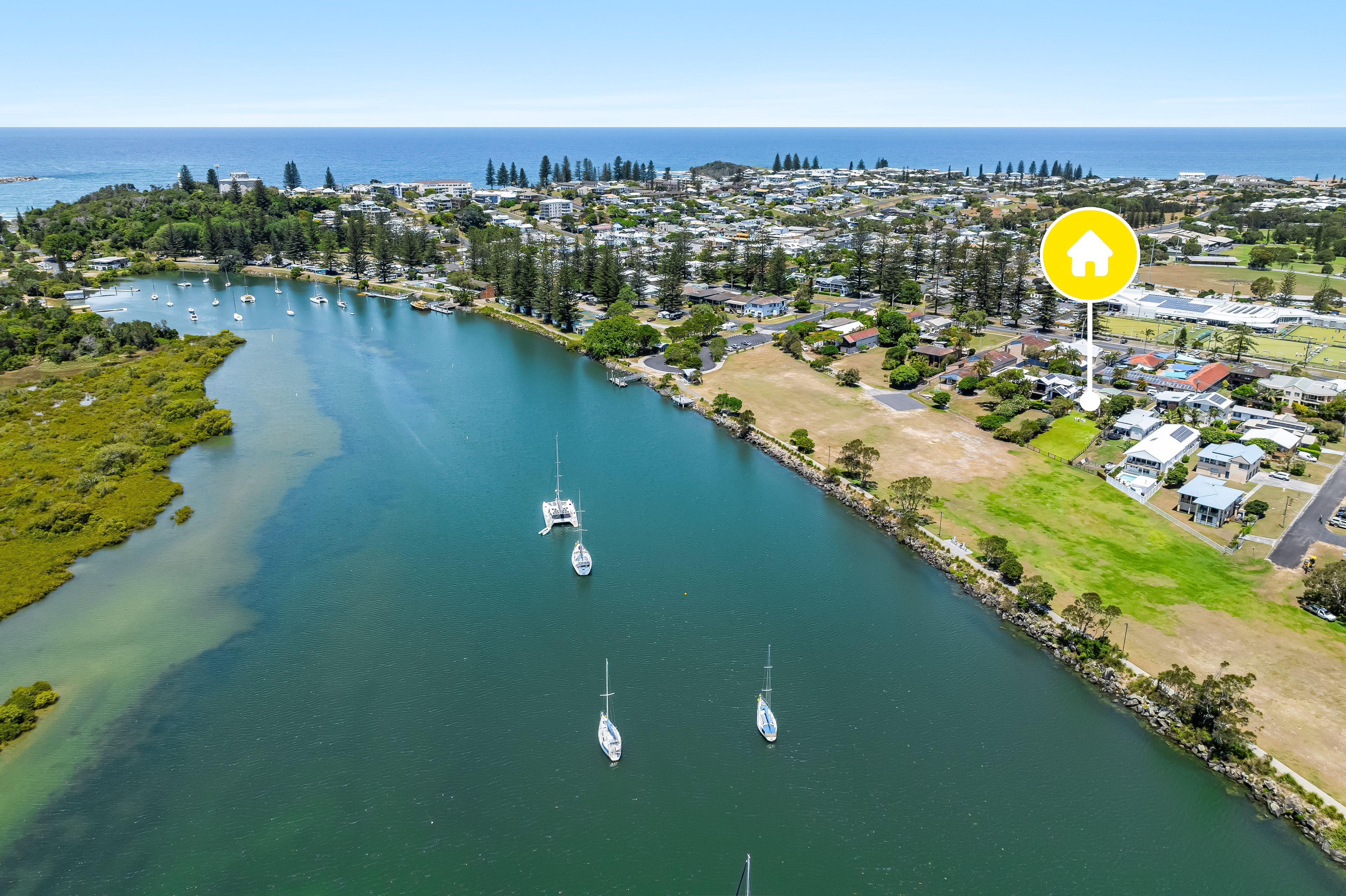 2 Bent Street, Yamba, NSW 2464