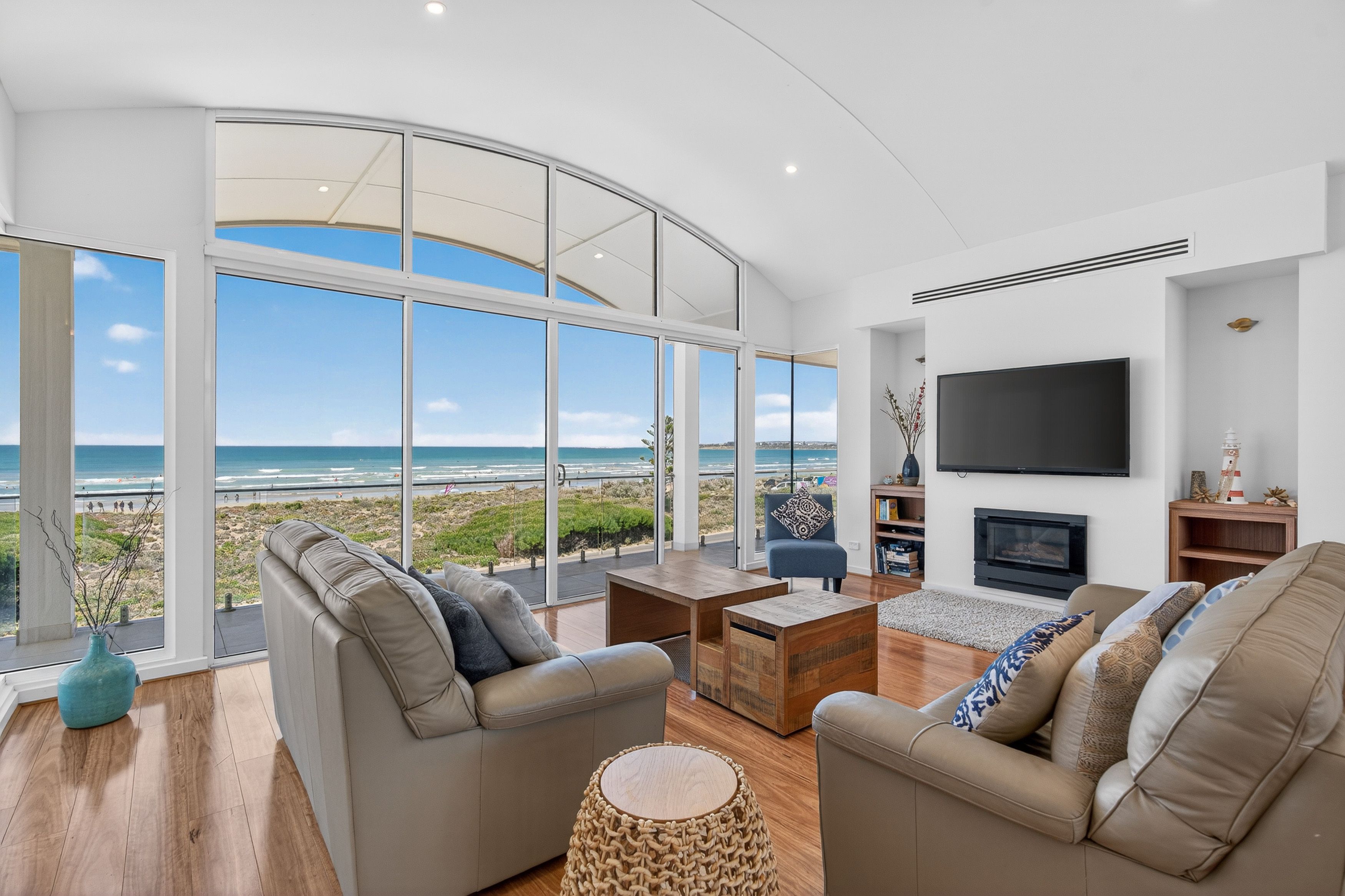 214 Surfers Parade, Middleton, SA 5213