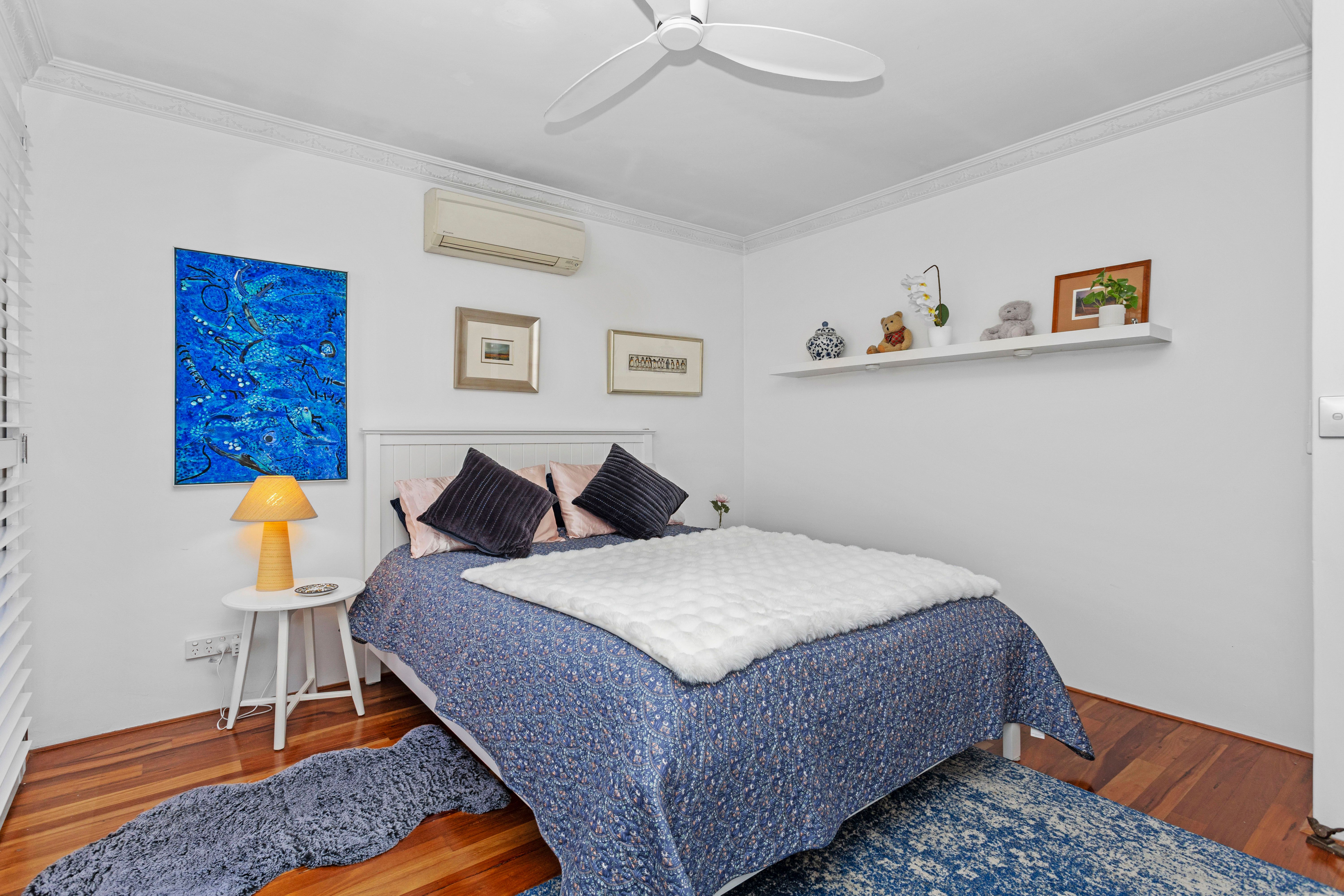 5/4 John Street — photo 11 of 27