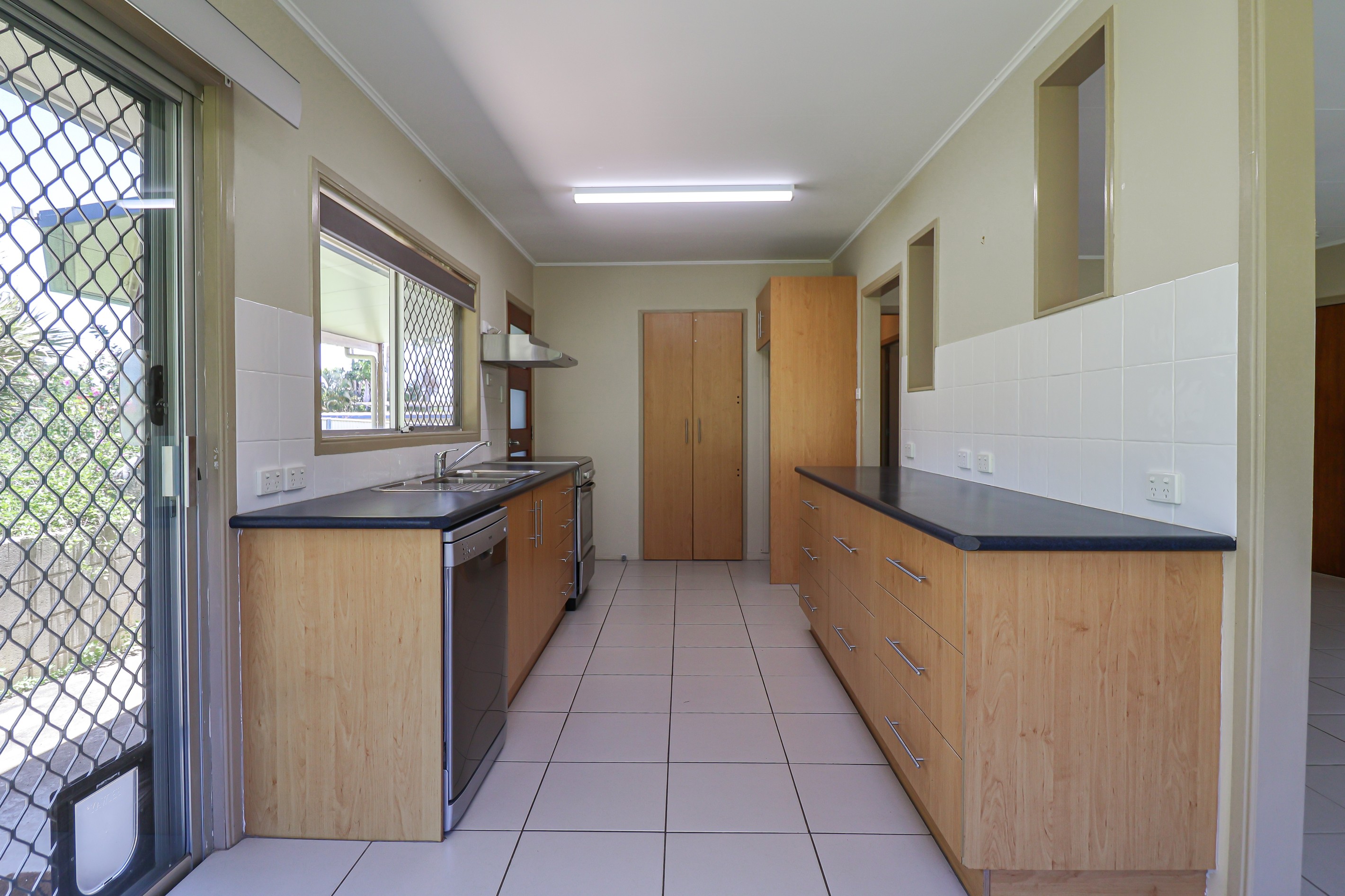 4 Steed Street, West Gladstone, QLD 4680