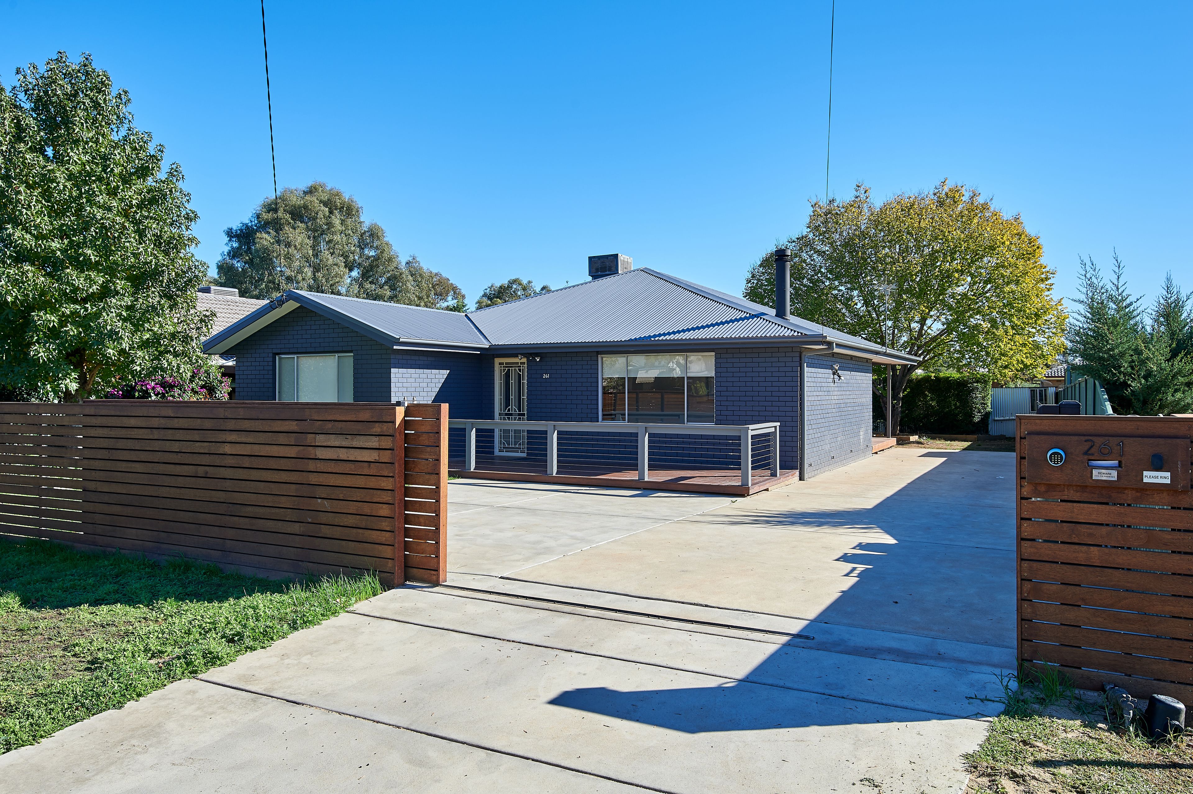 261 Kincaid Street, Wagga Wagga, NSW 2650