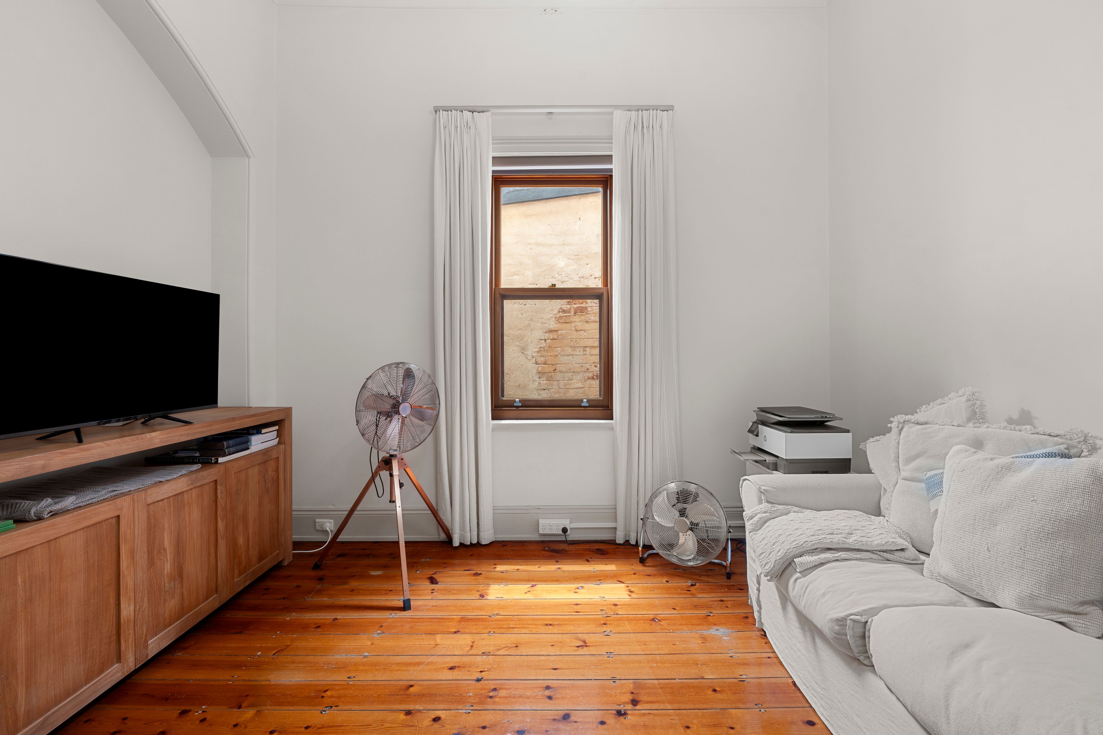 27 Gordon Street — photo 13 of 18