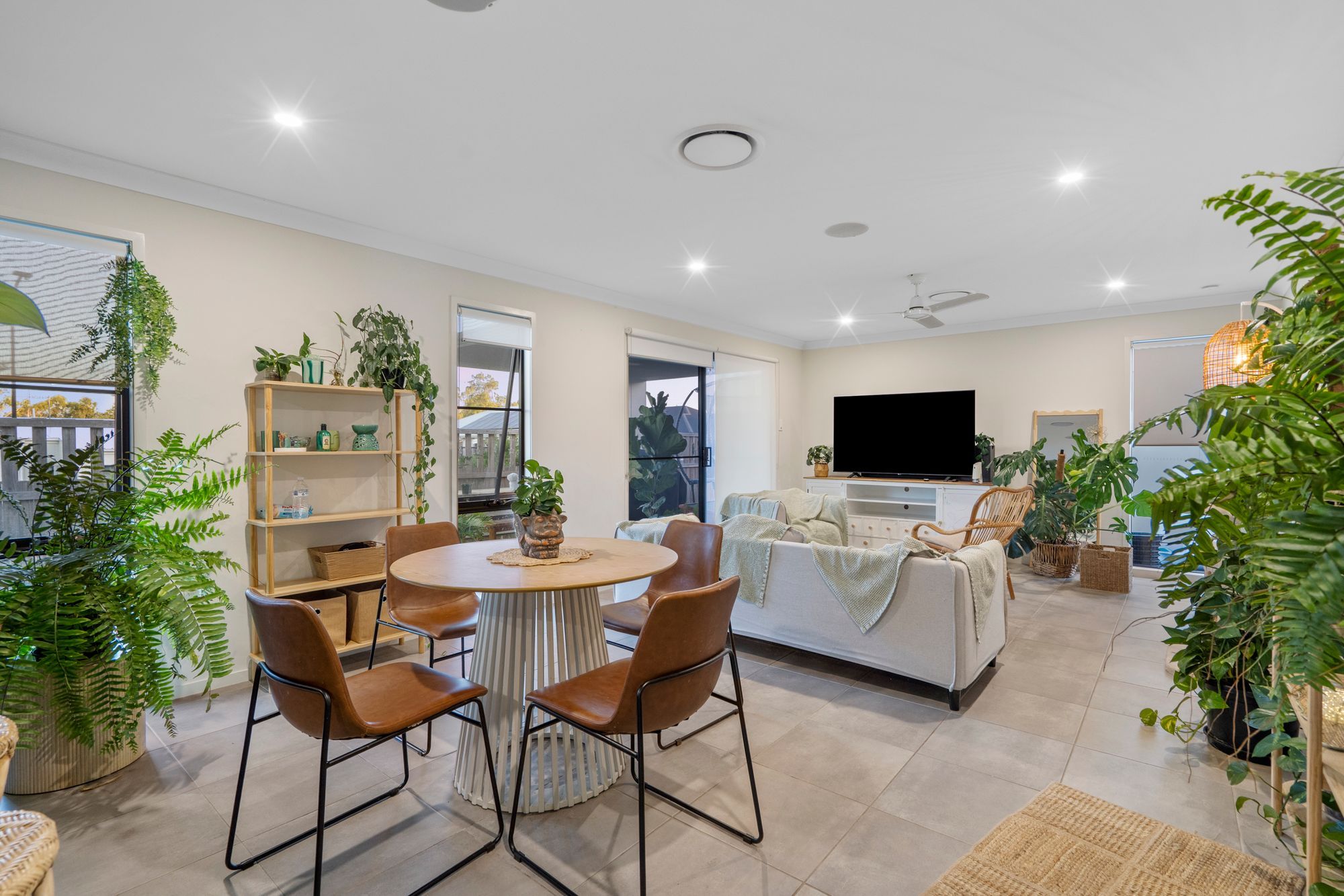 52 Oxford Drive, FLAGSTONE, QLD 4280