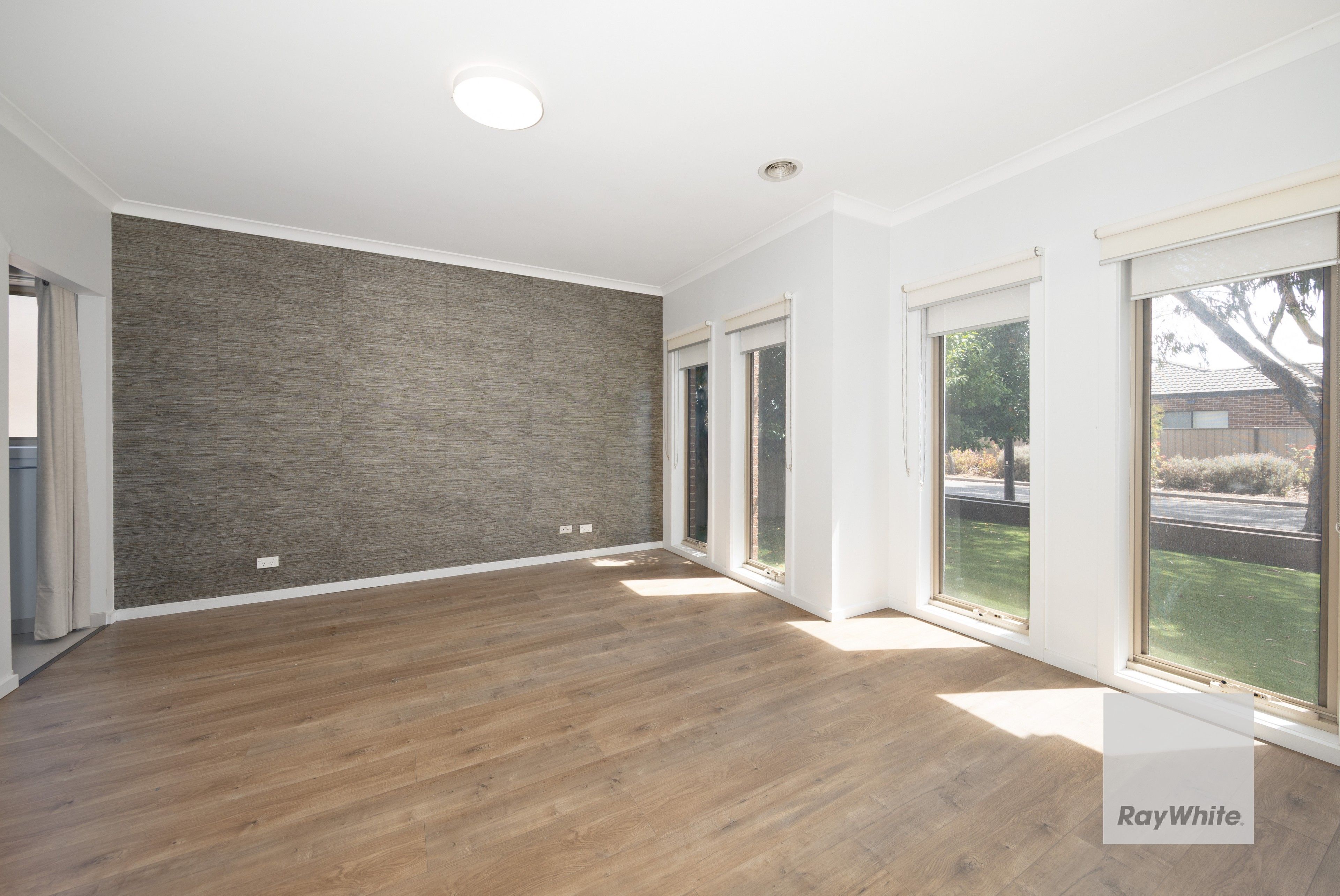 24 West Highland Drive, Burnside Heights, VIC 3023