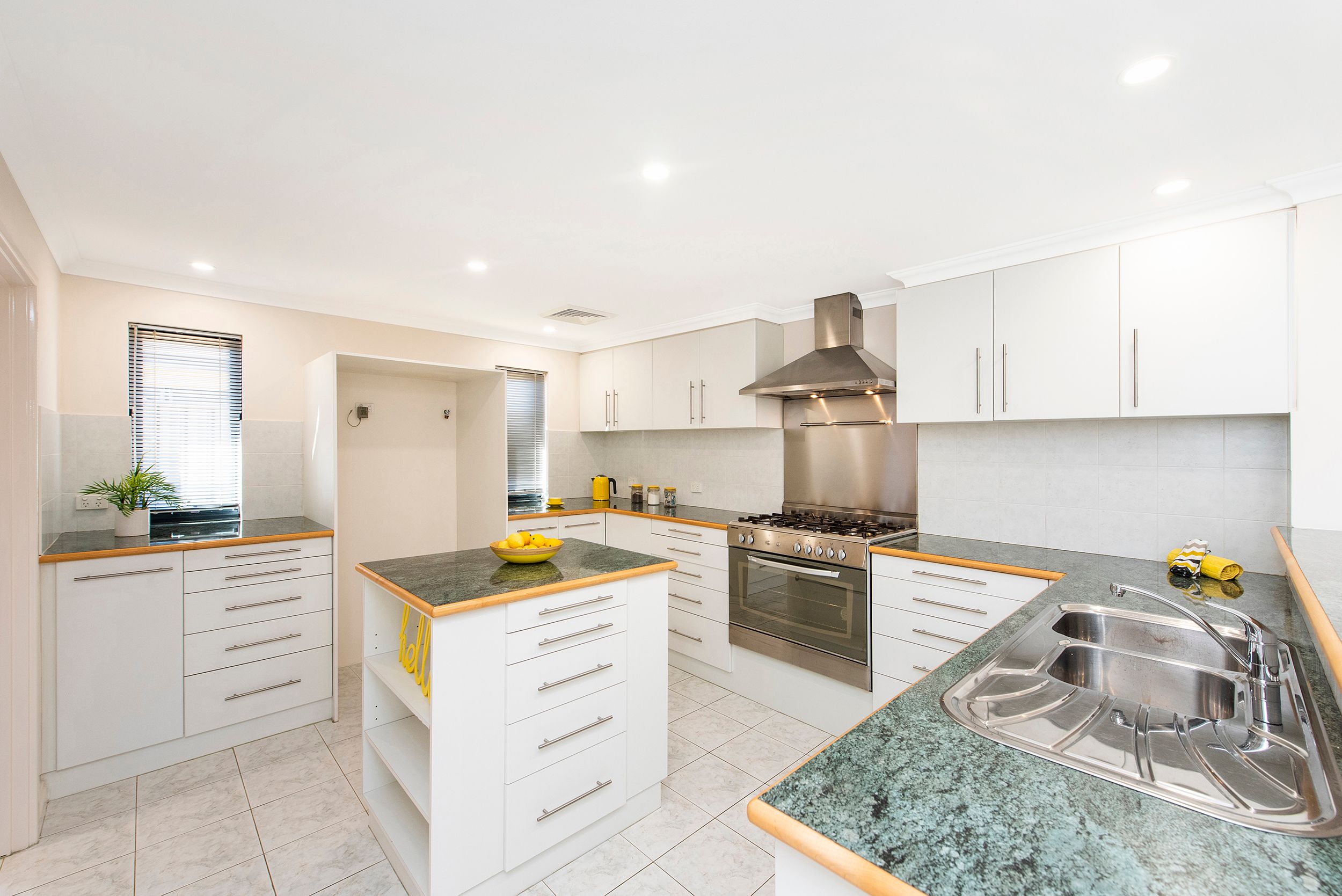1 Mallard Way, Baldivis WA 6171