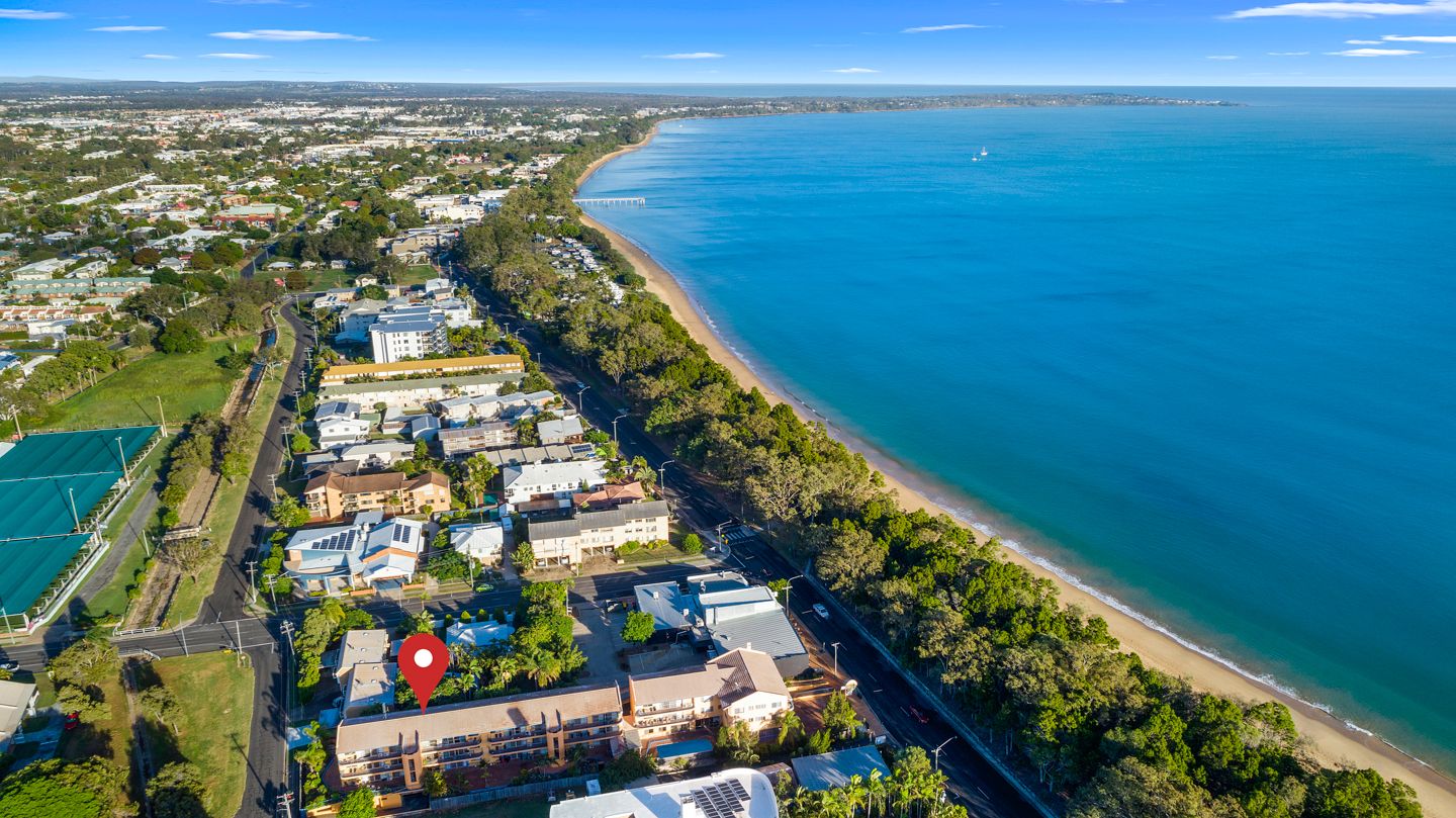 383 Esplanade, TORQUAY QLD 4655