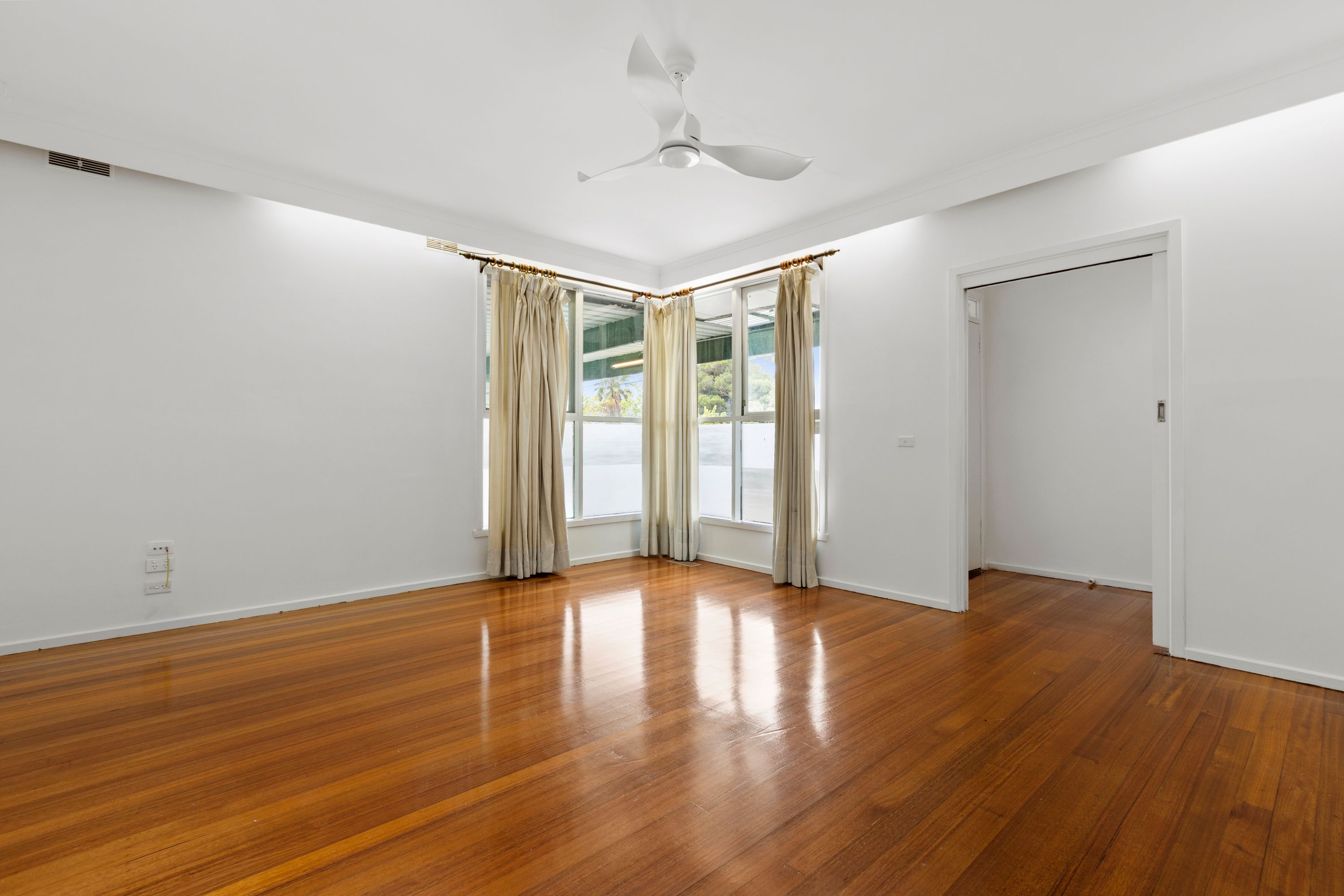 60 Fonteyn Drive, Wantirna South, VIC 3152