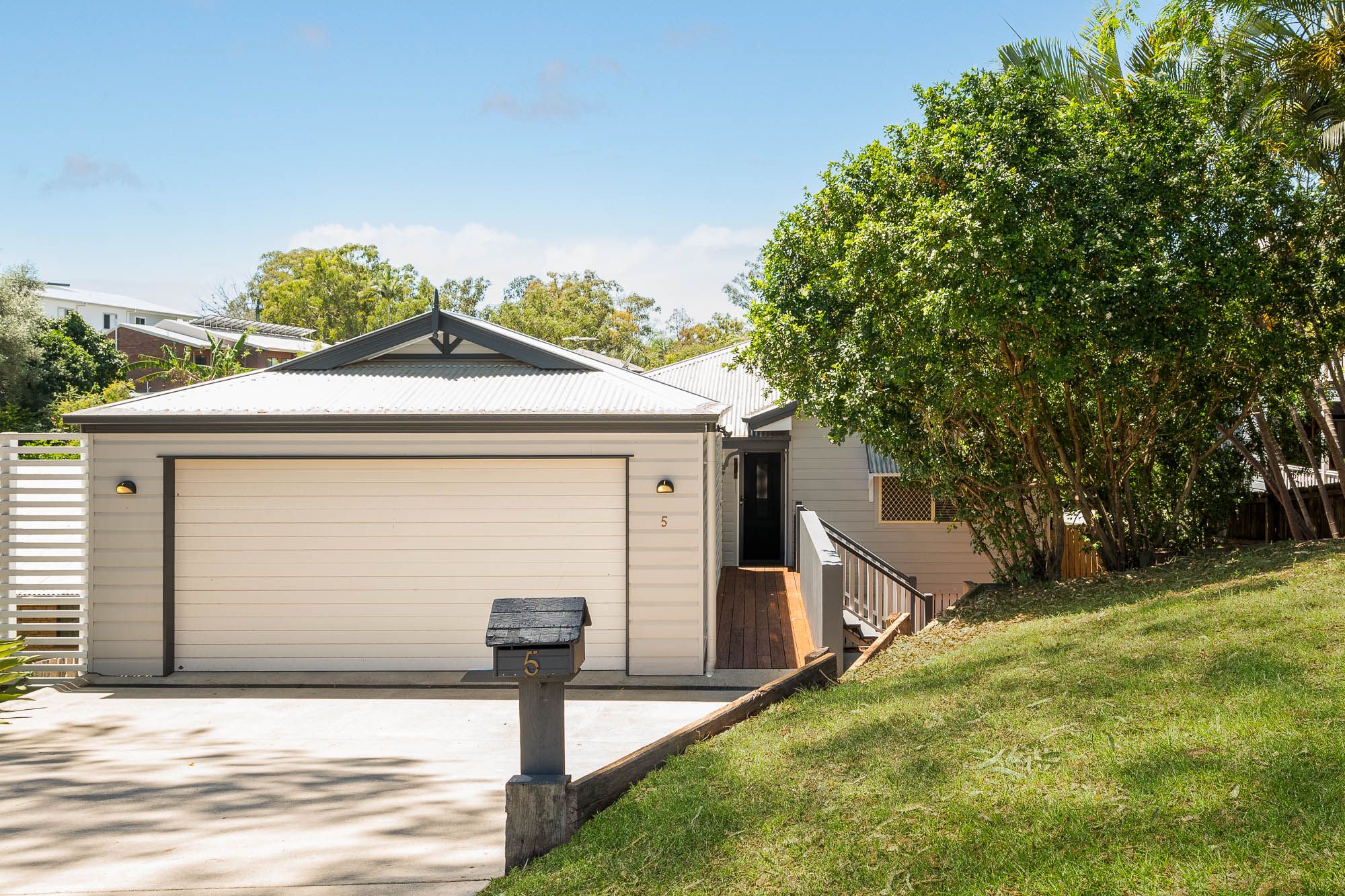 5 Fishermans Bend, Balmoral, QLD 4171
