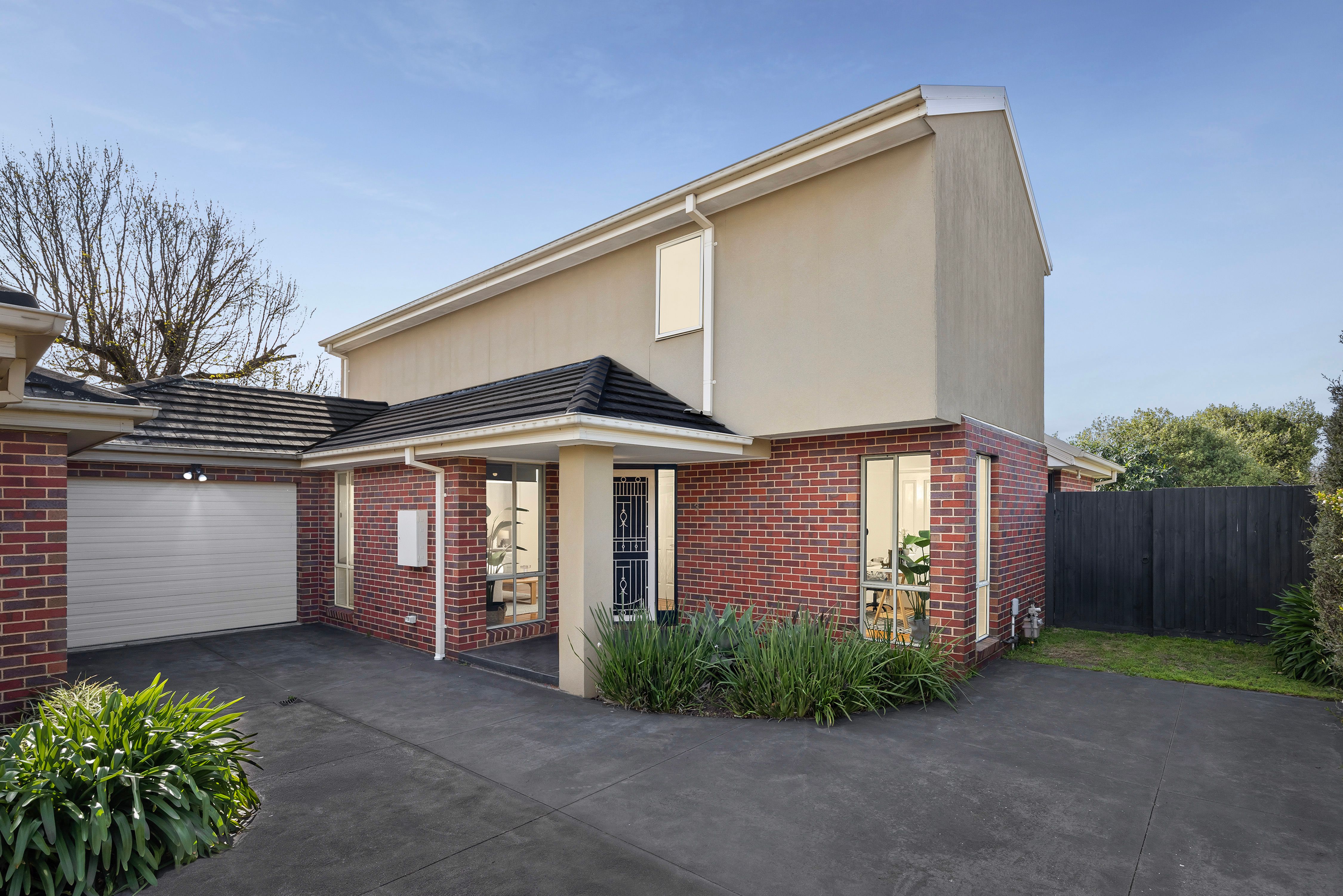 3/25 Pasley Street — photo from Ray White Sunbury