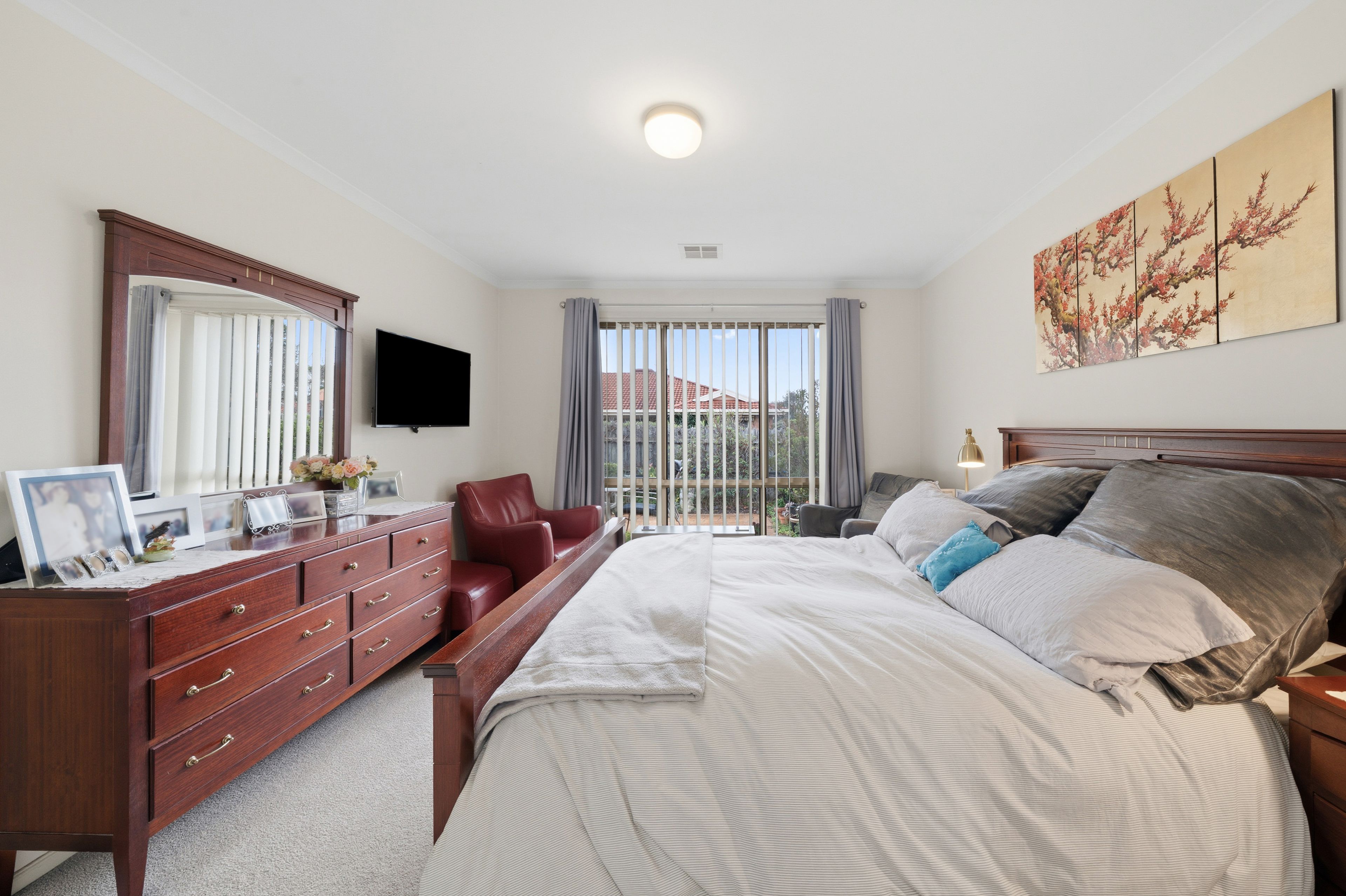 31/92 Casey Crescent — photo 12 of 26