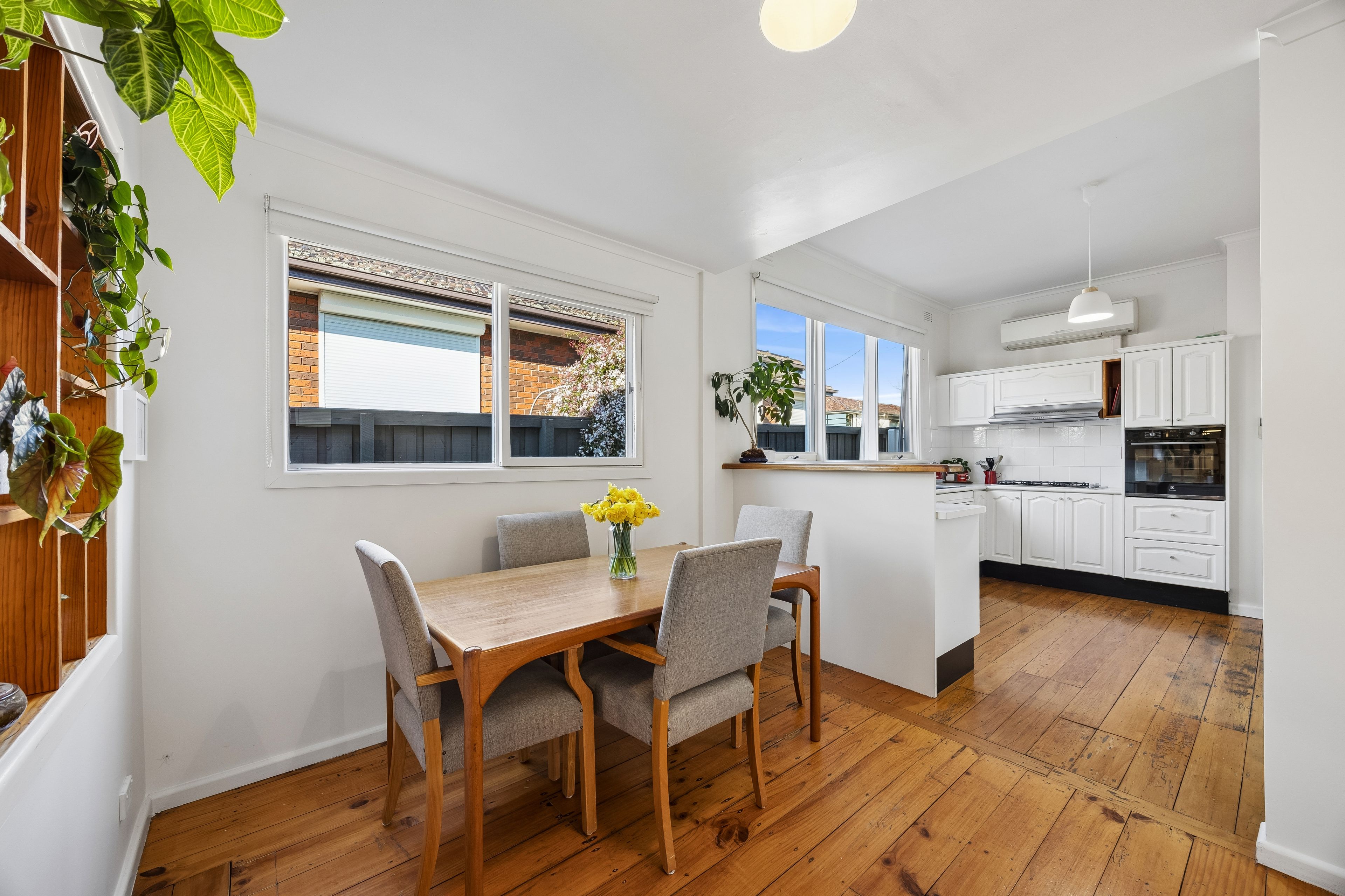 9 Ashmore Avenue — photo 4 of 13