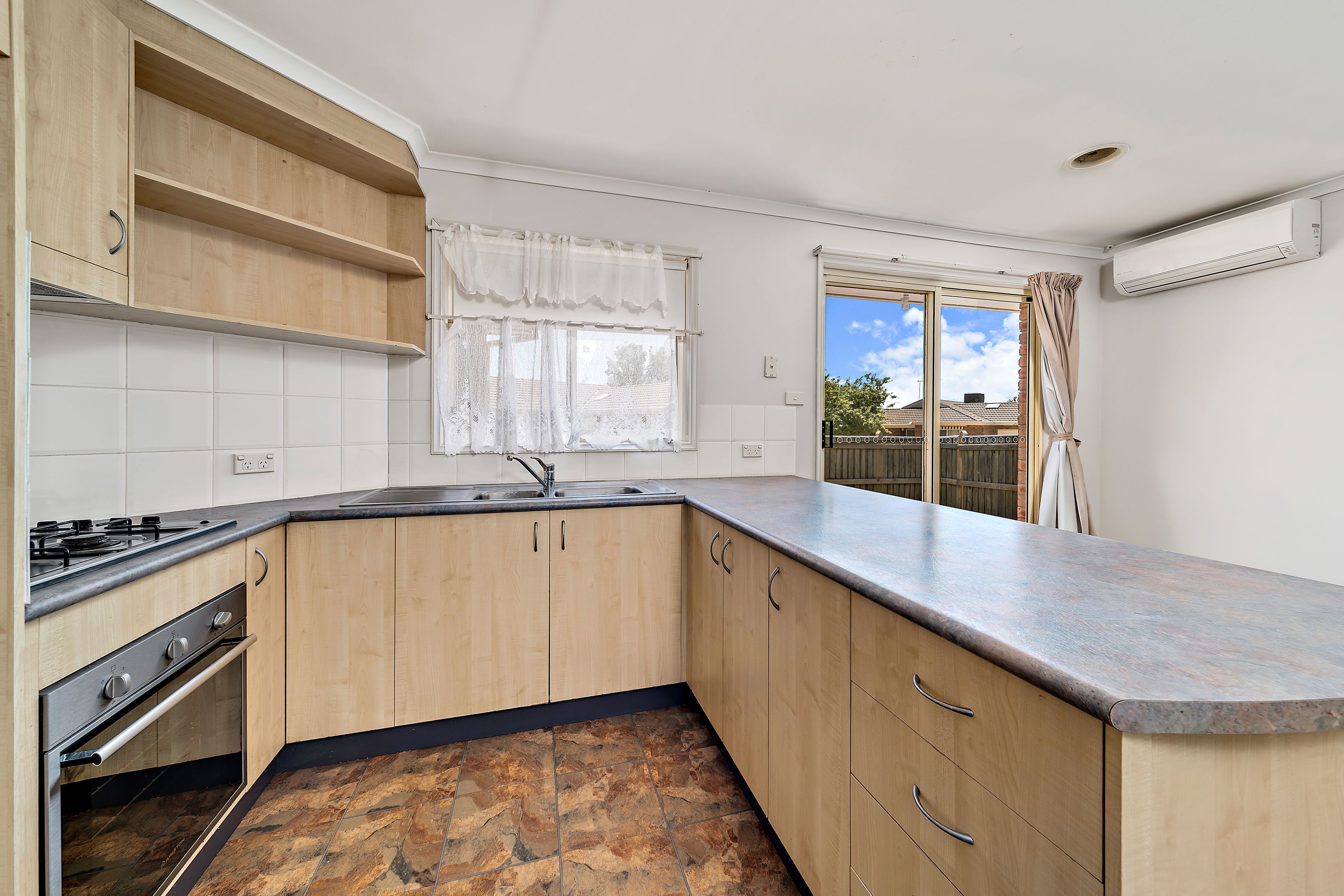 18/74 Britten-Jones Drive, Holt, ACT 2615