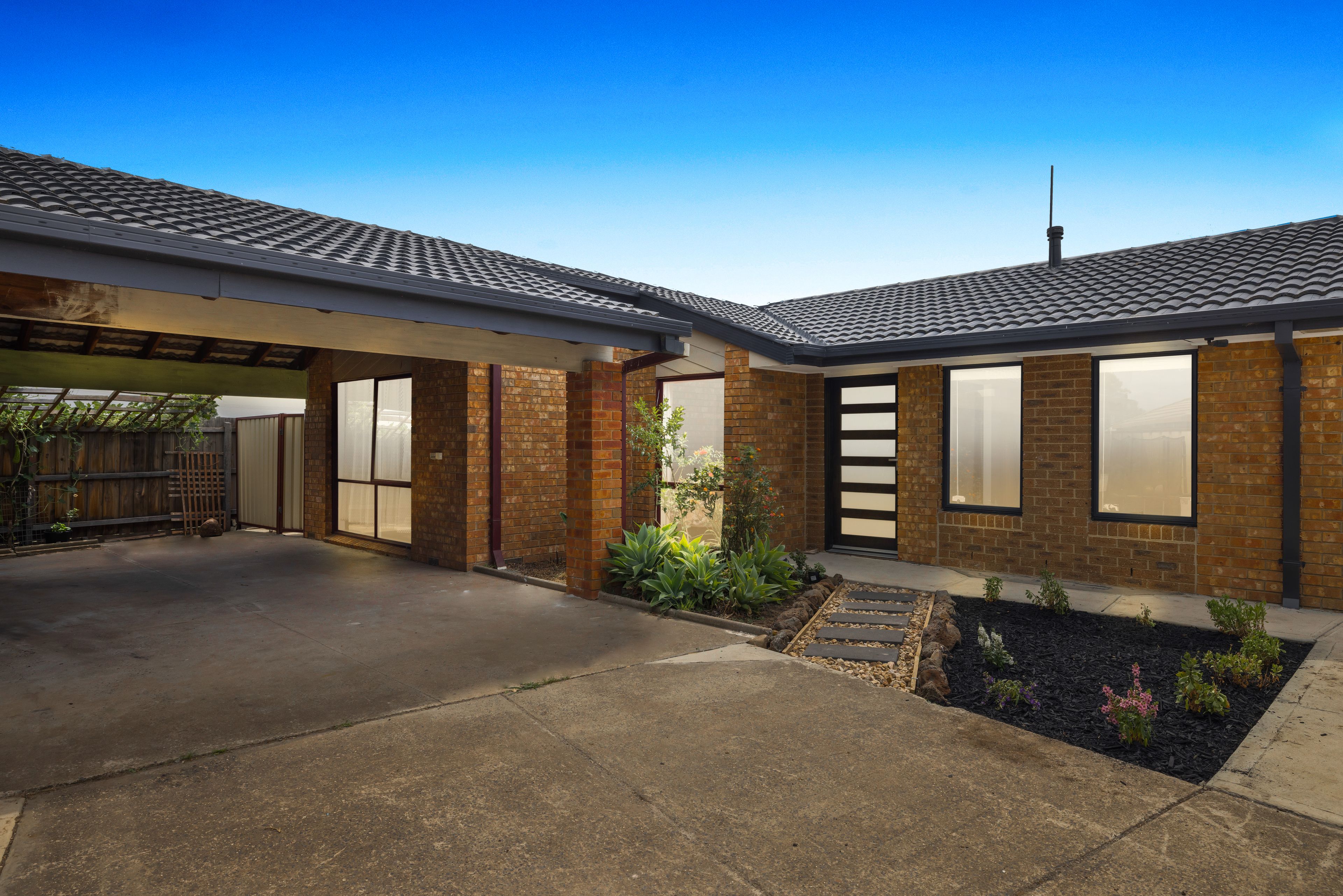 12 Camms Way, Meadow Heights, VIC 3048