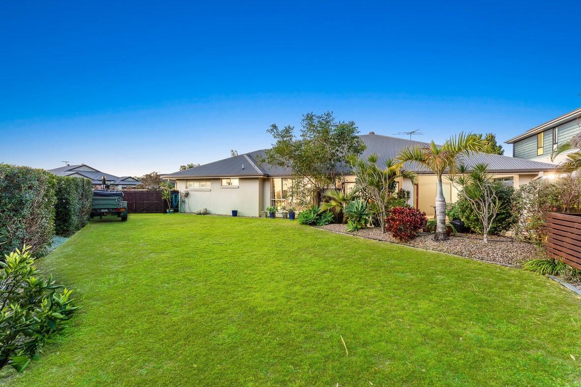 2 Satinay Parade, North Lakes, QLD 4509
