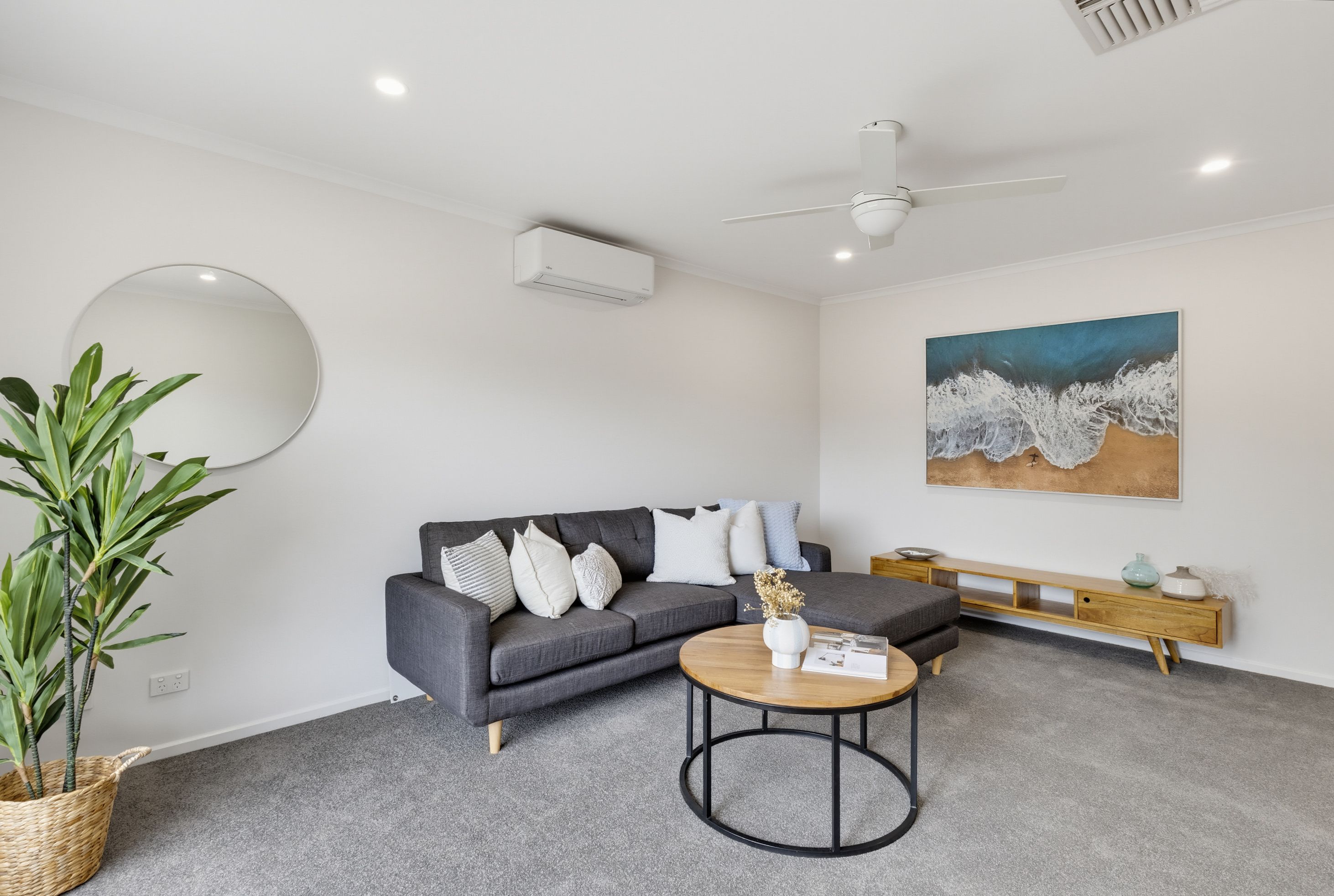 11 Katherine Drive — photo 3 of 27