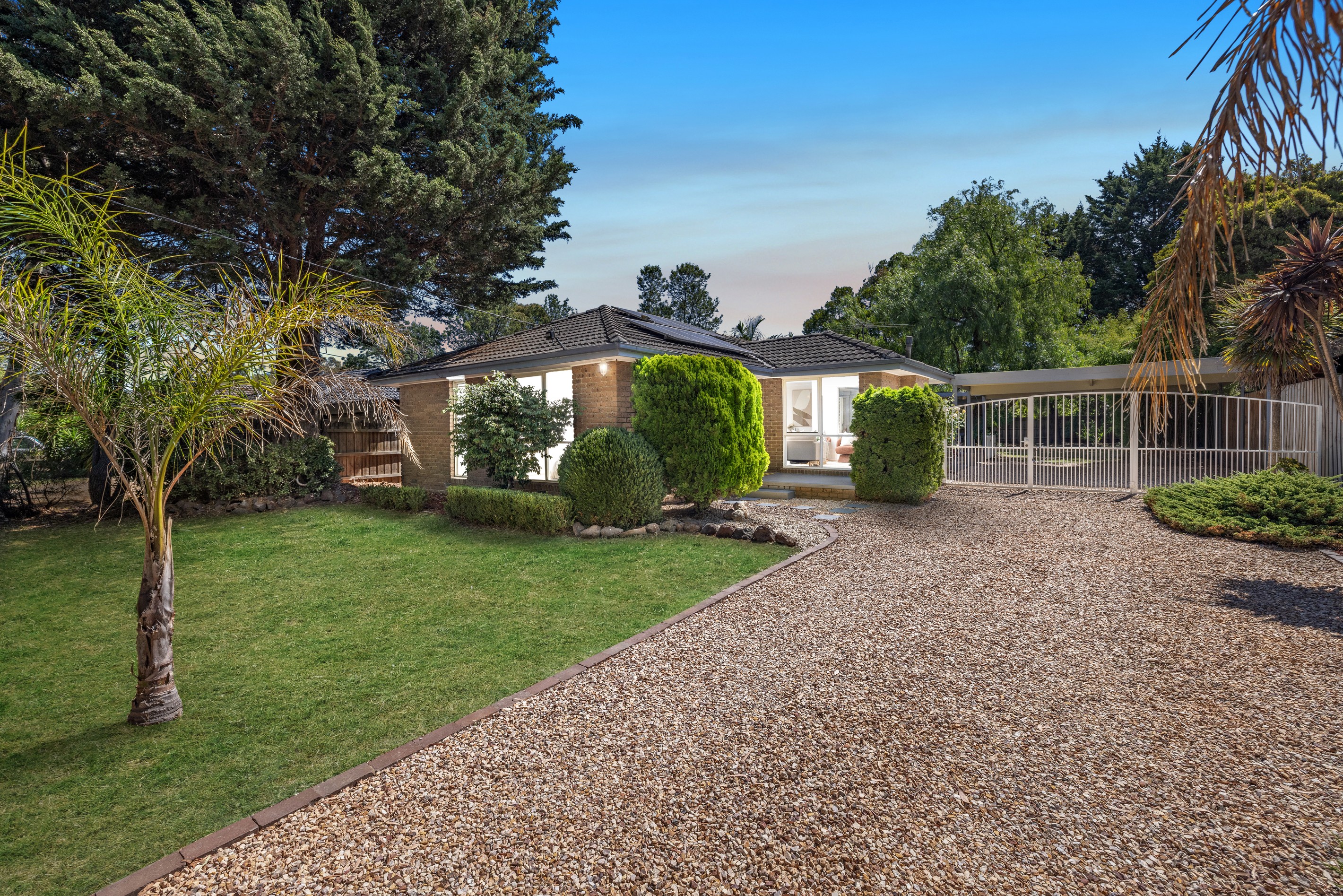 38 Blandford Crescent, Bayswater North, VIC 3153