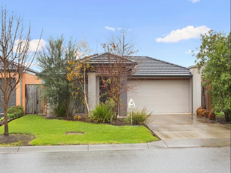 12 Central Avenue, Pakenham, VIC 3810