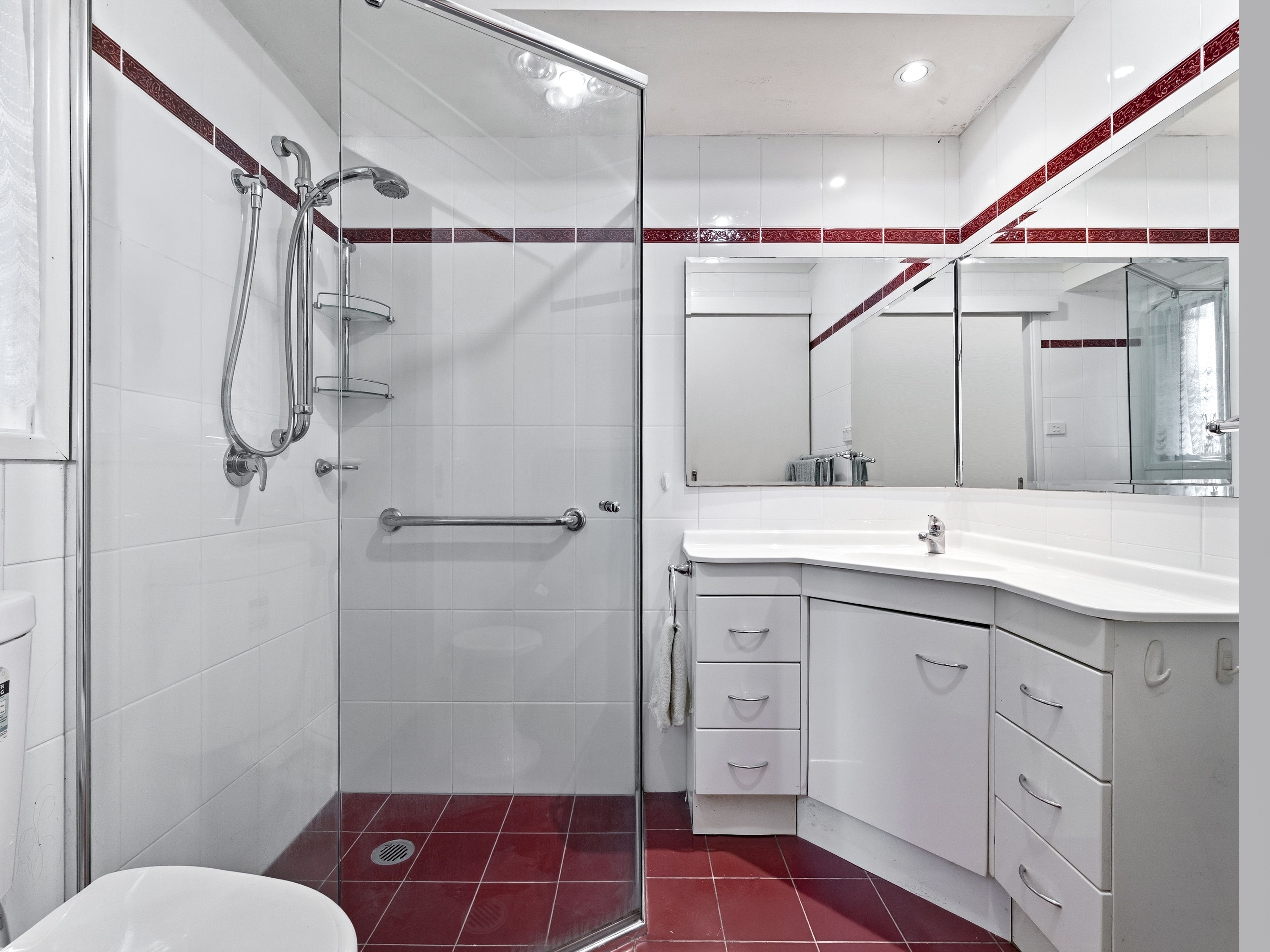 28 Cranfield Place — photo 9 of 17