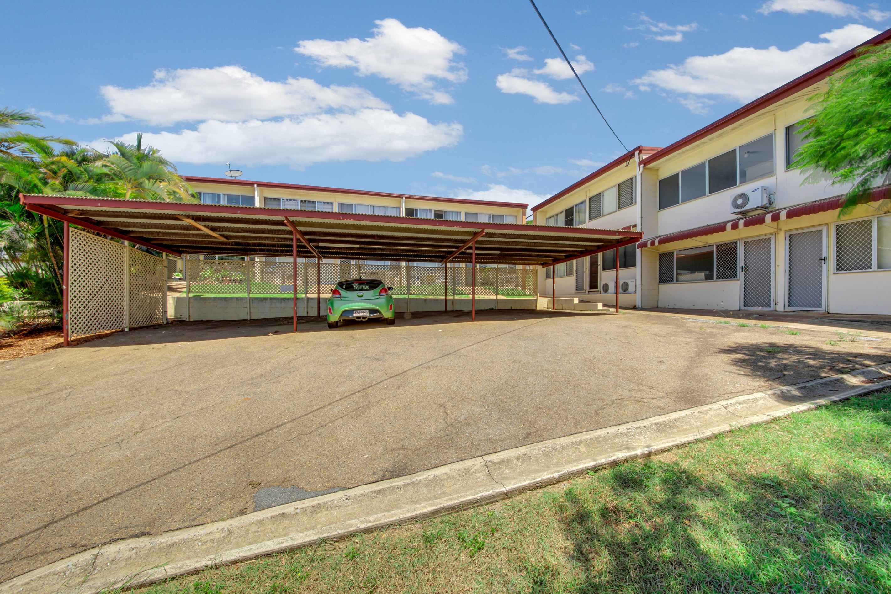 8/9 Scenery Street, West Gladstone, QLD 4680