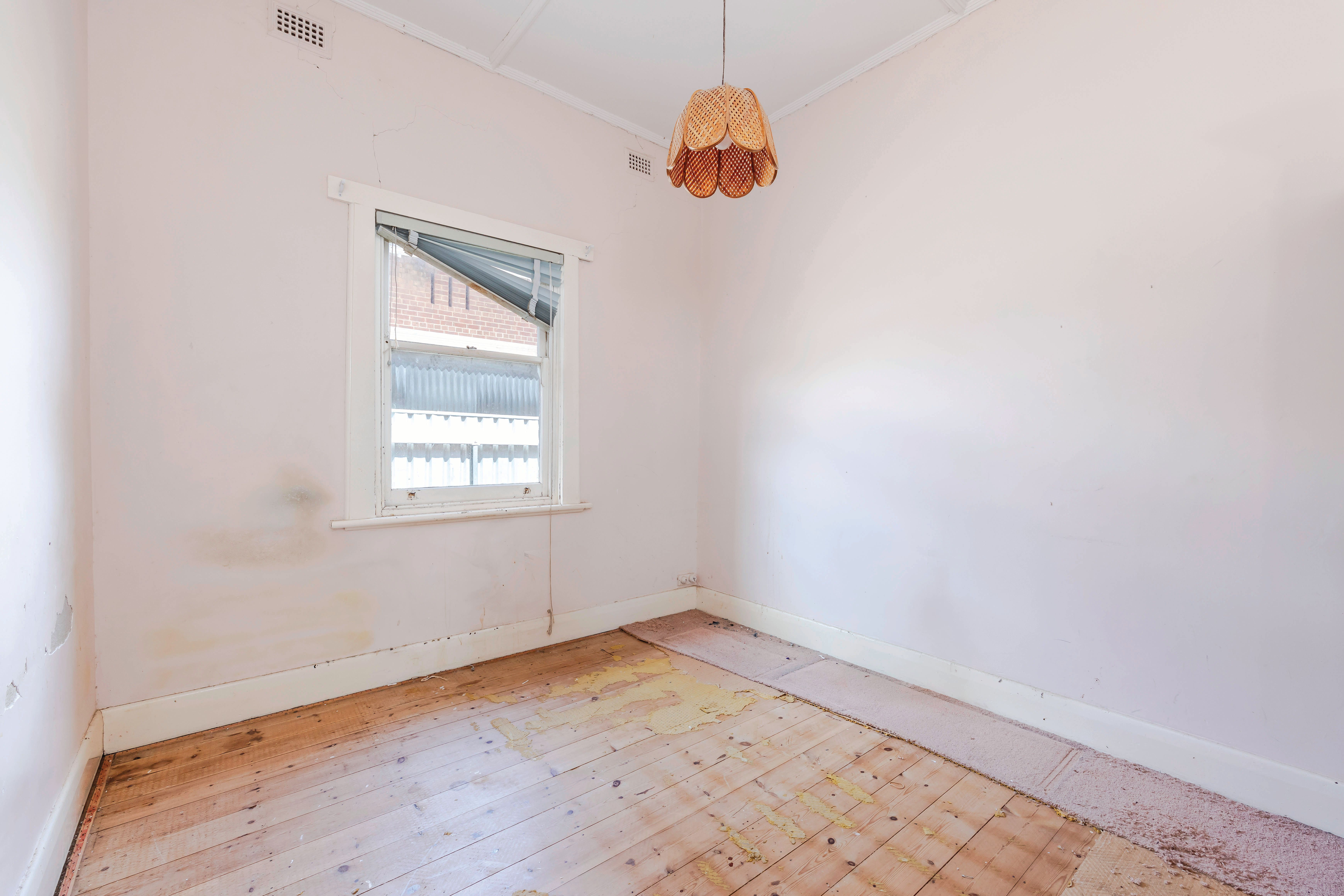54 Canterbury Avenue — photo 11 of 27