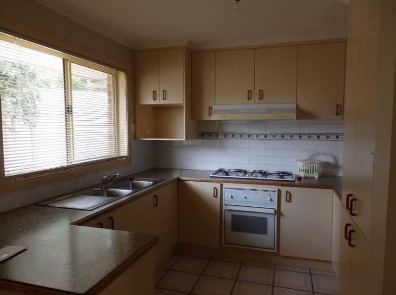 3/2 Lyons Place, West Wodonga, VIC 3690