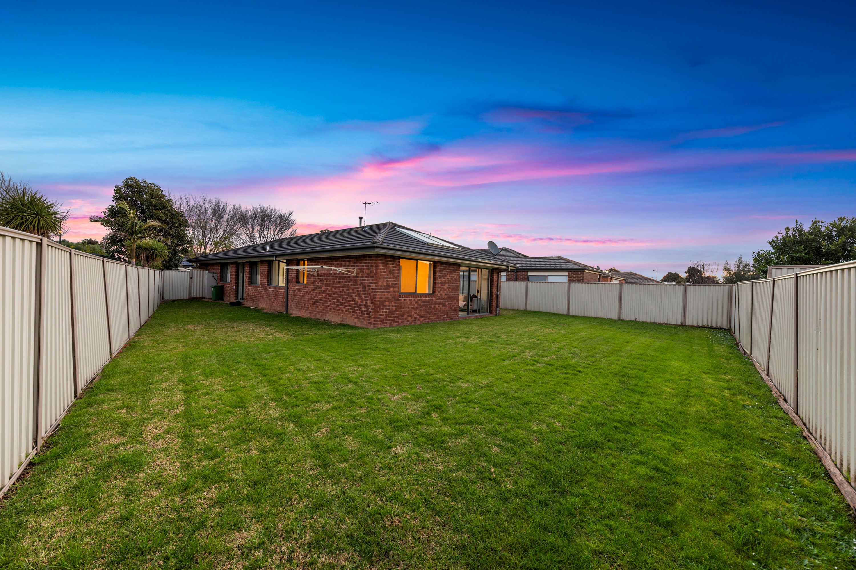 32 Edenbrook Circuit — photo 18 of 20