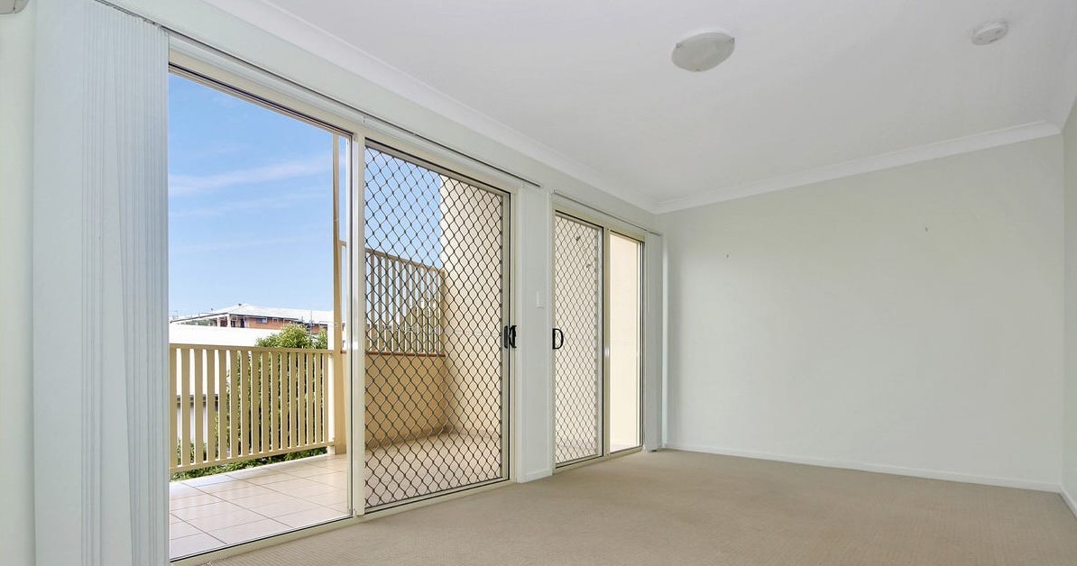 2/27 Steven Street, Redcliffe, QLD 4020