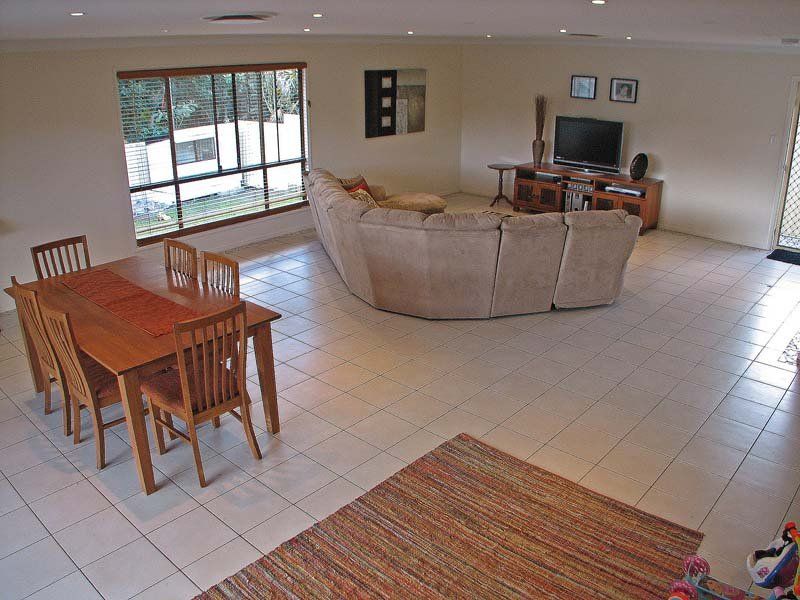 65 Gladewood Drive, Daisy Hill, QLD 4127